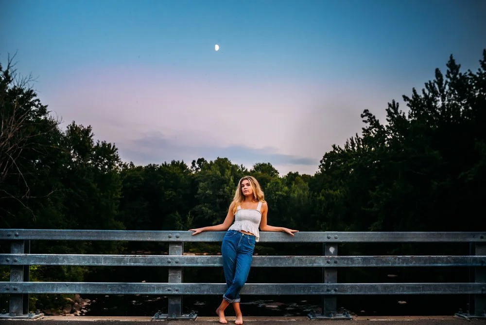 Duluth Minnesota senior photographer serving all of Minnesota including Duluth, Wrenshall, Hermantown, Cloquet, Proctor, Esko, Superior