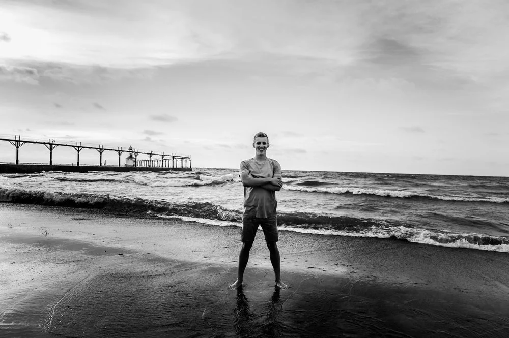 Duluth Minnesota senior photographer serving all of Minnesota including Duluth, Wrenshall, Hermantown, Cloquet, Proctor, Esko, Superior