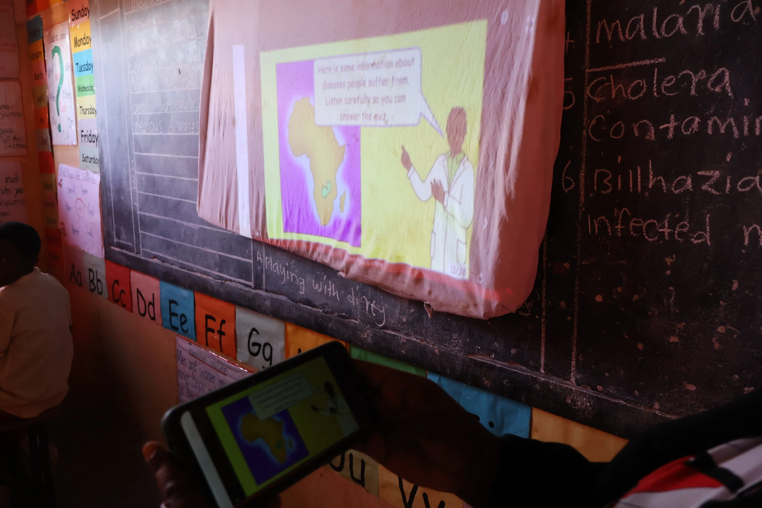 Mwabu Learn in action at Hetty Denen School
