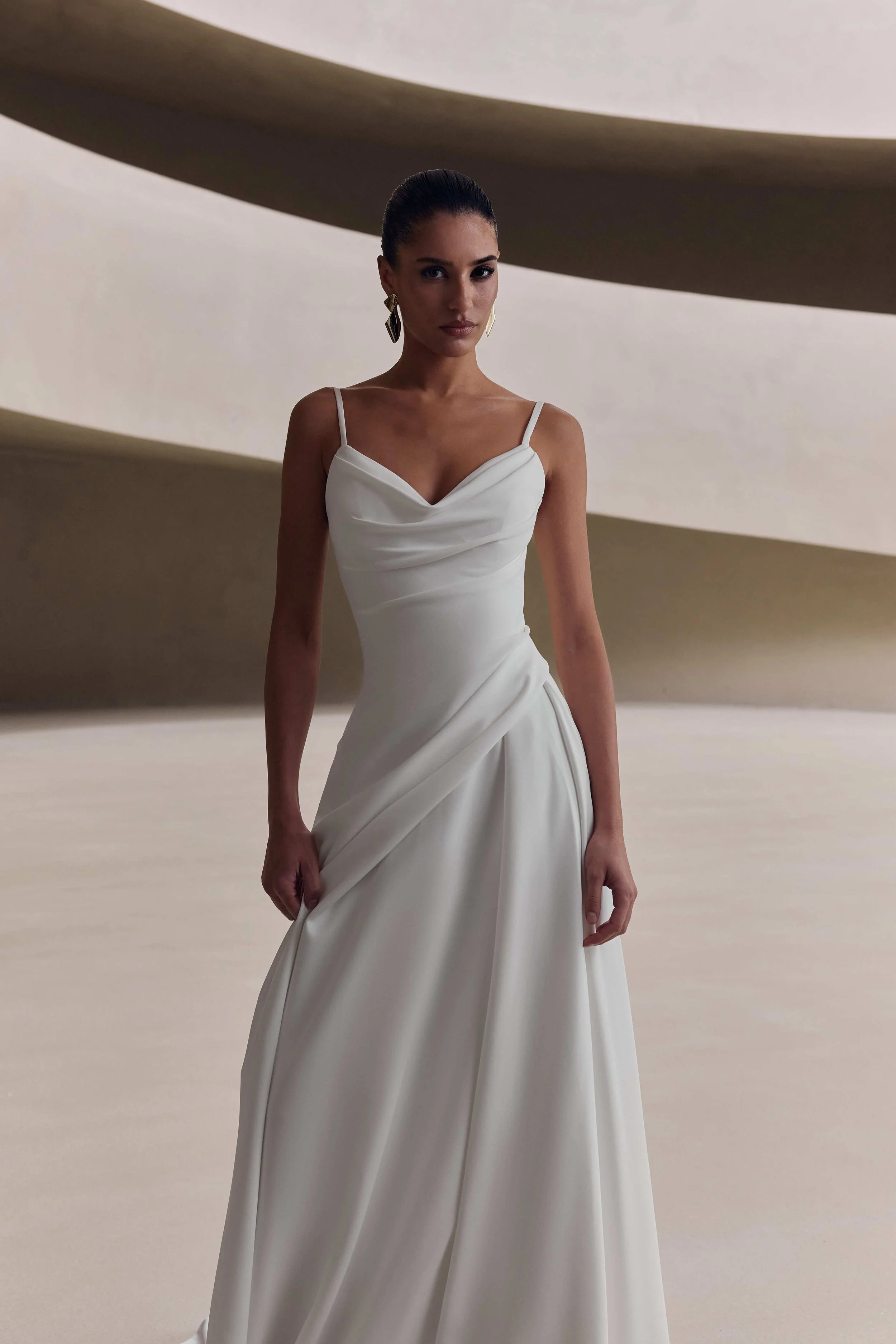 Milla-Nova-Bridal-Marie-Gabriel-Couture-Indianapolis-Indiana-Calverra.jpeg