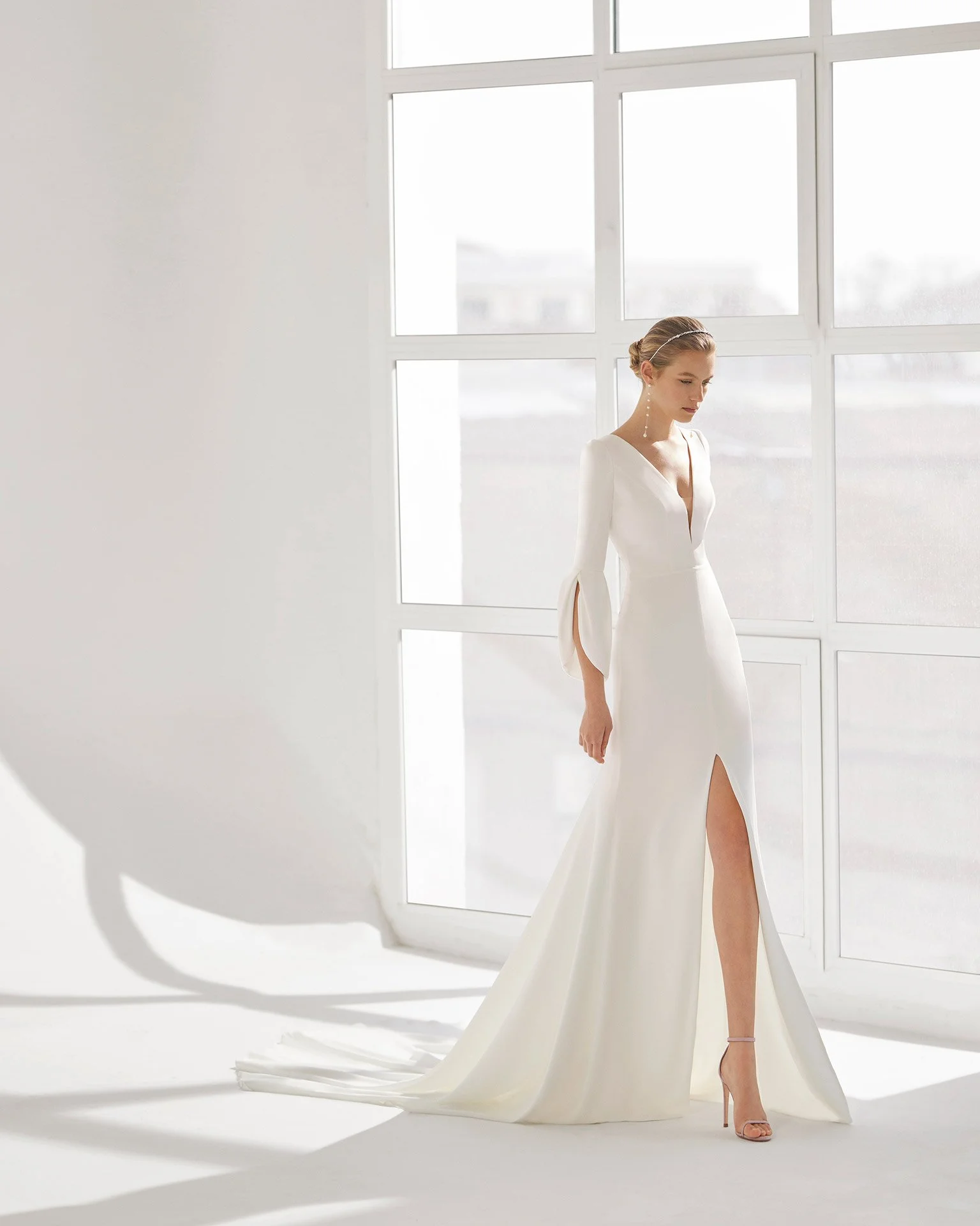 Aire-Barcelona-Atelier-Rinna-Wedding-Dress-Indianapolis-Indiana-Marie-Gabriel-Couture-Front.jpg