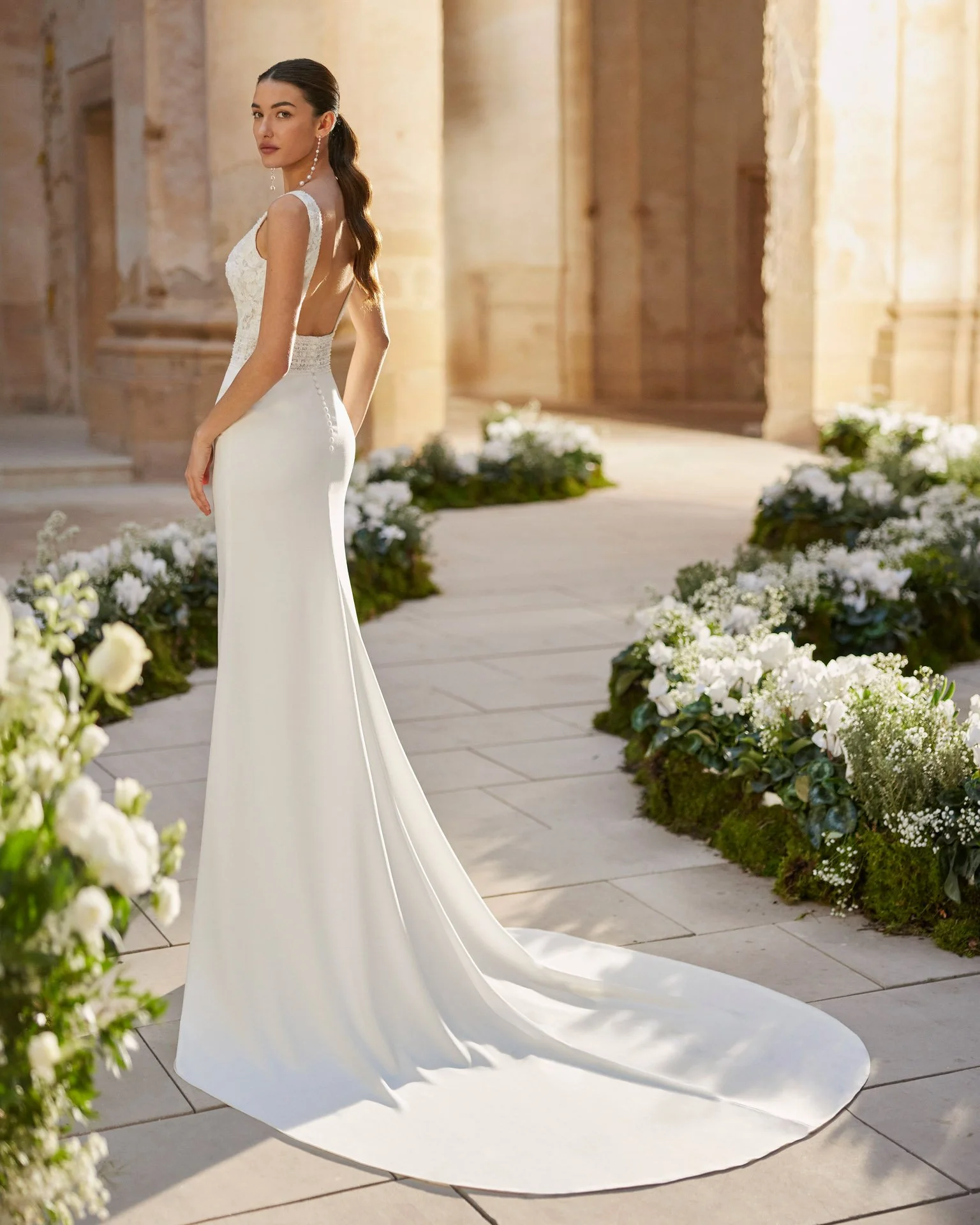 Marie-Gabriel-Couture-Indianapolis-Indiana-Best-Bridal-Store-Aire-Barcelona-MAIDA-4.jpg