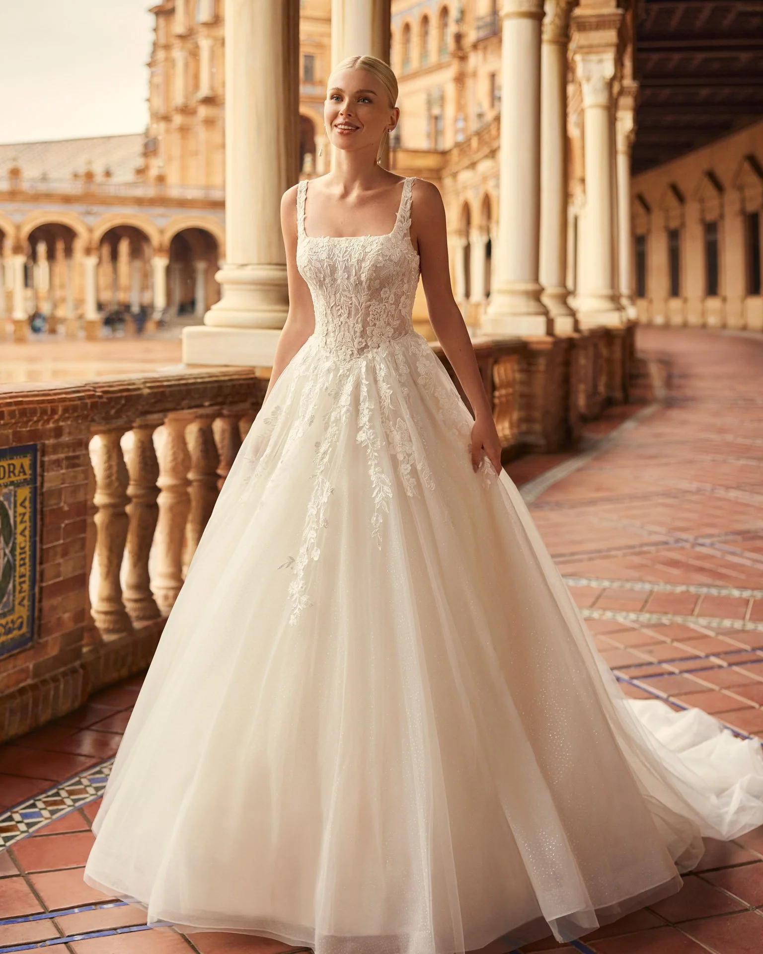 Marie-Gabriel-Couture-Indianapolis-Indiana-Best-Bridal-Store-Aire-Barcelona-KEIZAN-3.jpg