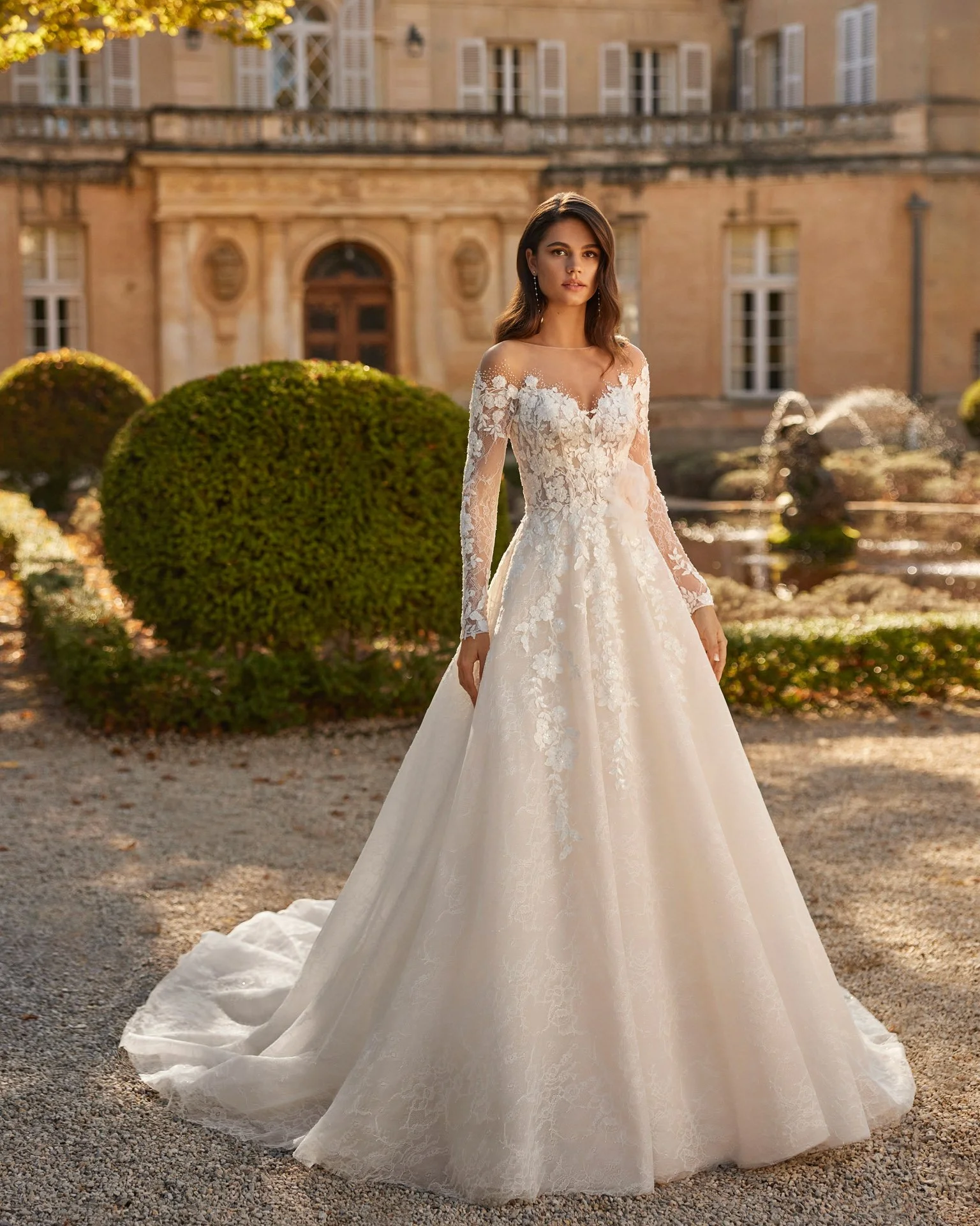 Marie-Gabriel-Couture-Indianapolis-Indiana-Best-Bridal-Store-Rosa-Clara-VASHA-3.jpg