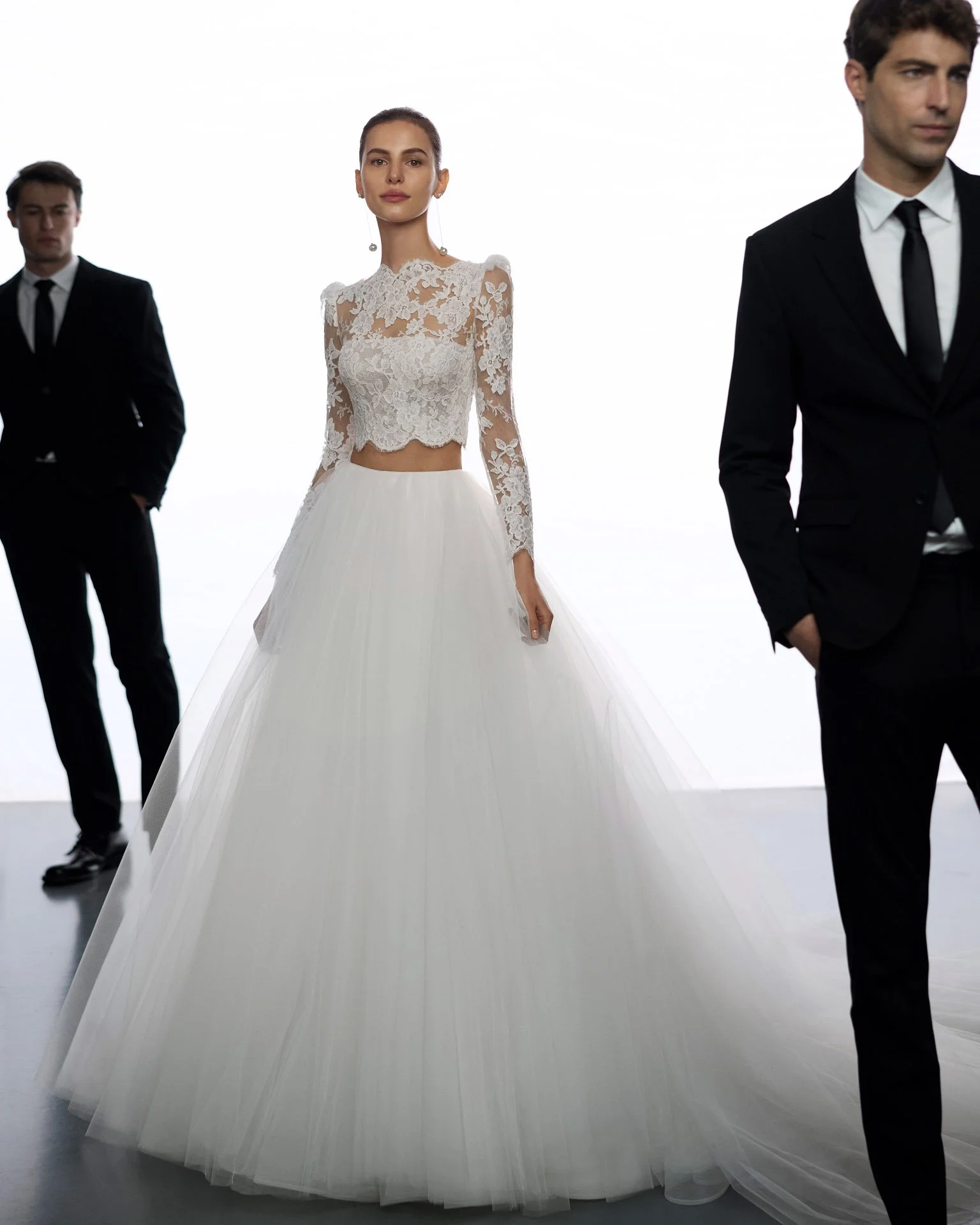 Marie-Gabriel-Couture-Indianapolis-Indiana-Best-Bridal-Store-Aire-Barcelona-Atelier-YABEL-5.jpg