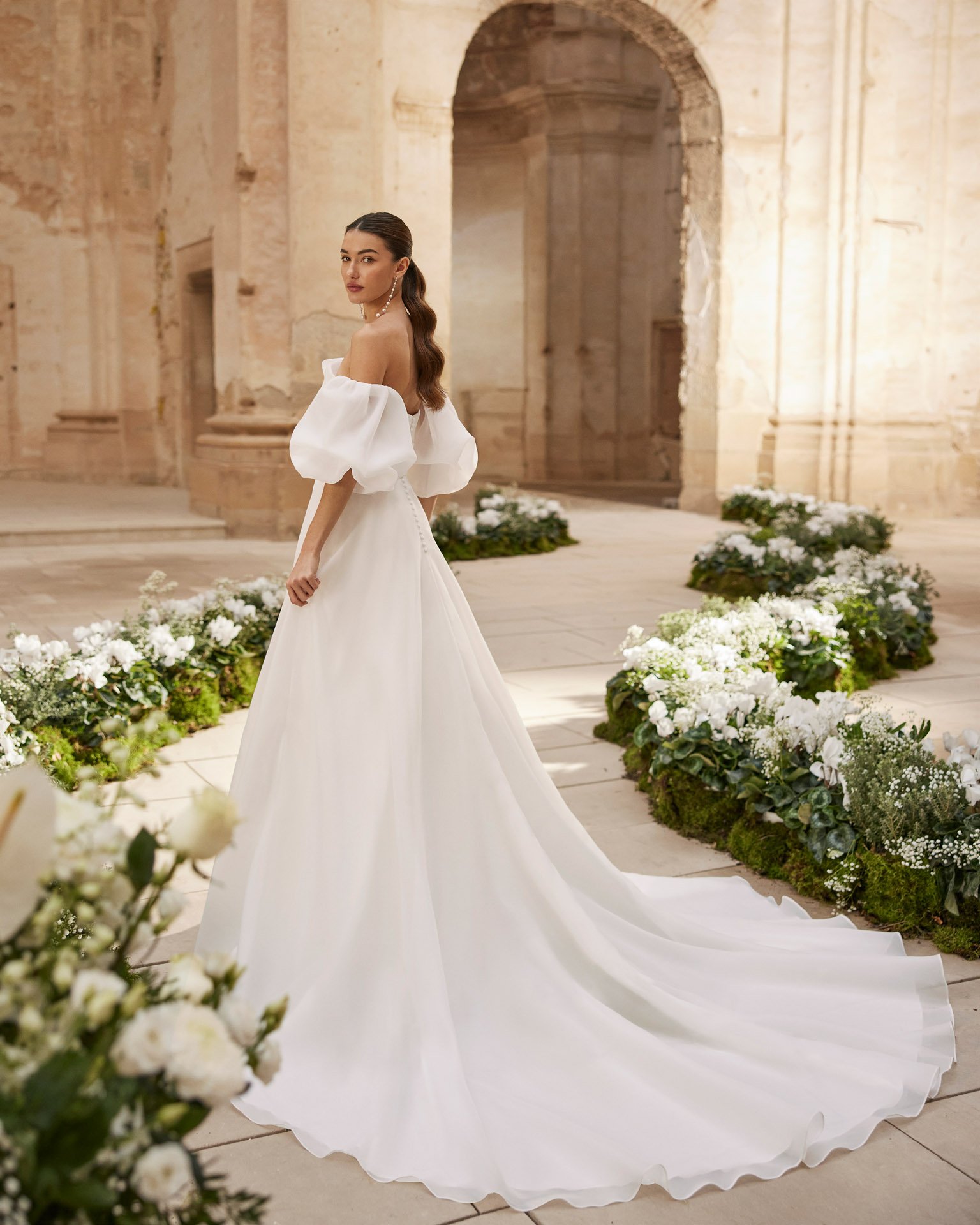 Marie-Gabriel-Couture-Indianapolis-Indiana-Best-Bridal-Store-Aire-Barcelona-MICAH-2.jpg