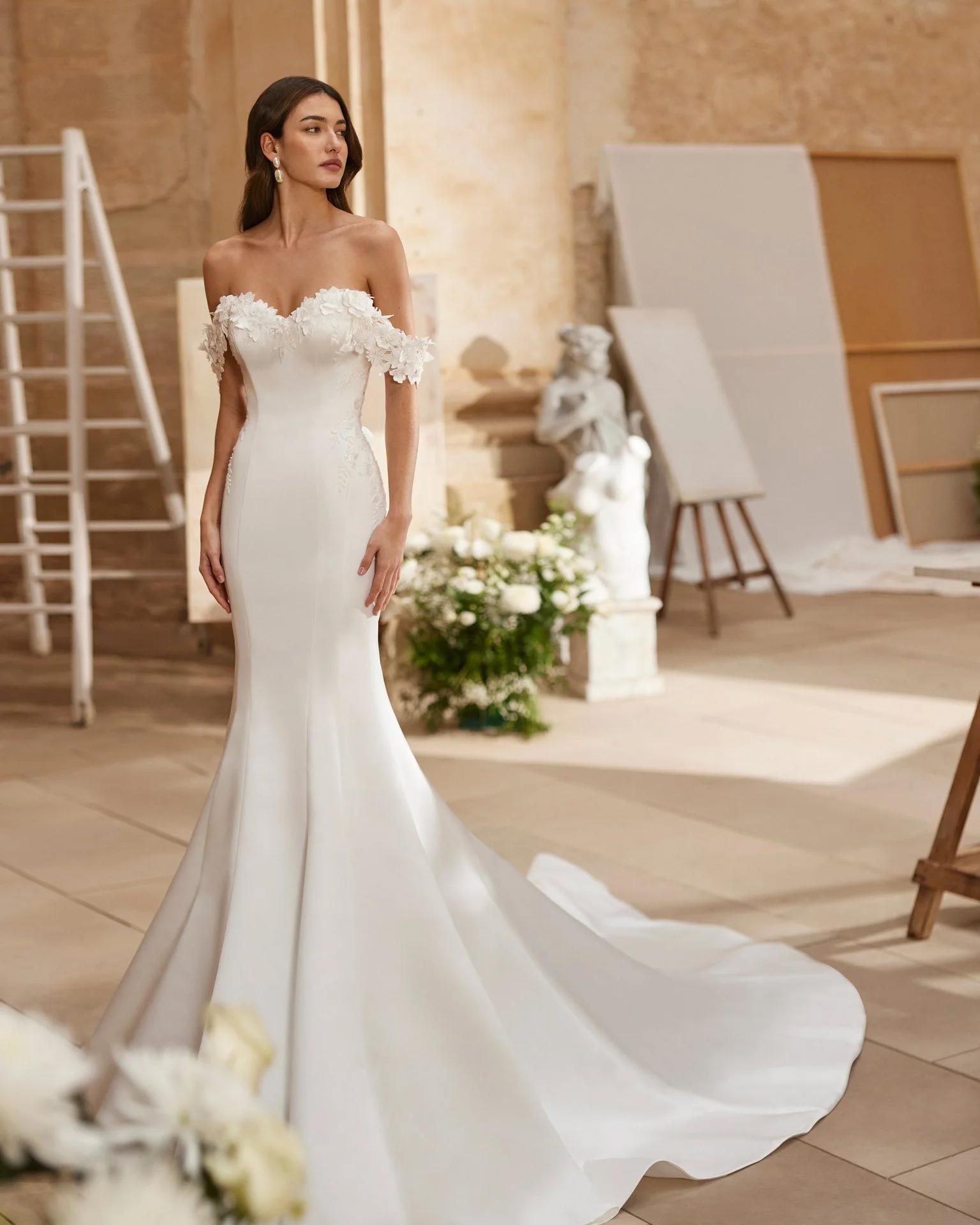Marie-Gabriel-Couture-Indianapolis-Indiana-Best-Bridal-Store-Aire-Barcelona-MAYRA-2.jpg