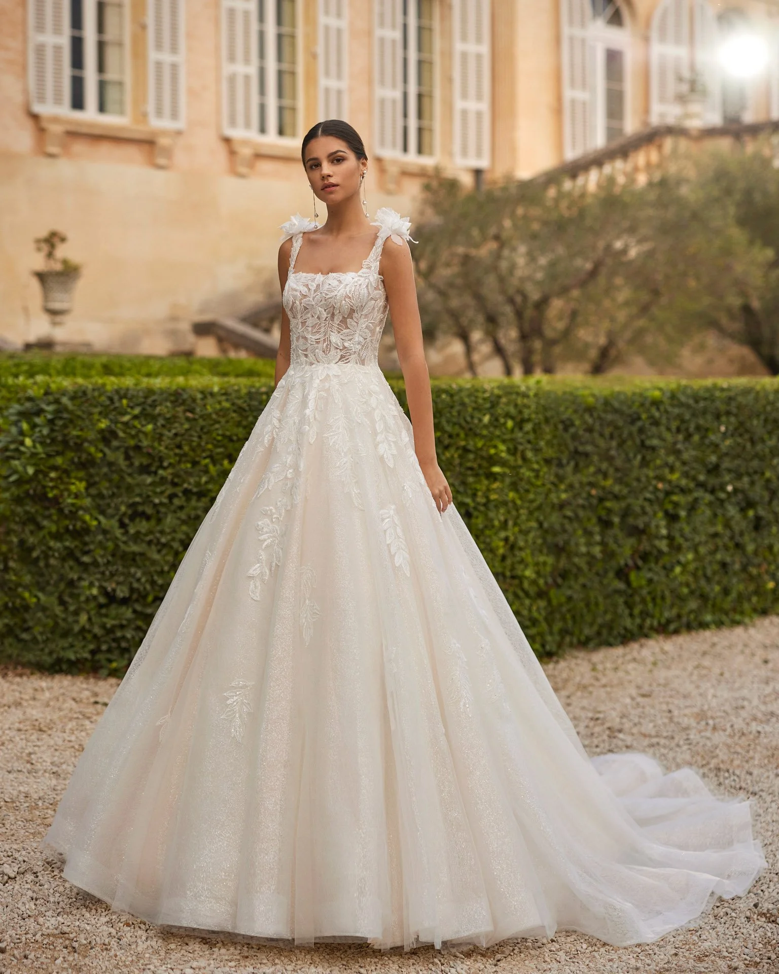 Marie-Gabriel-Couture-Indianapolis-Indiana-Best-Bridal-Store-Rosa-Clara-VALENTY-3.jpg
