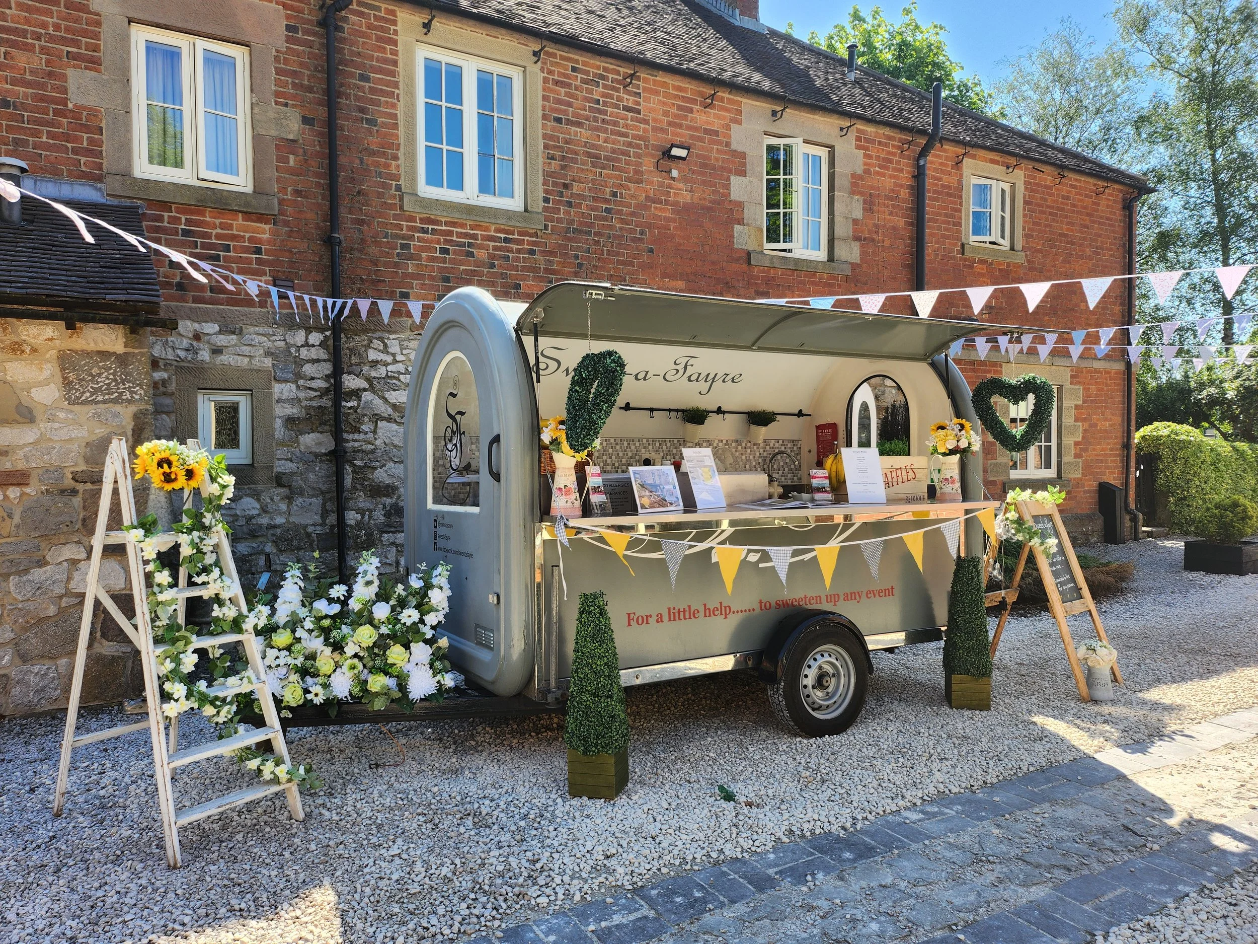 Crepes and sweet treats for weddings in derby