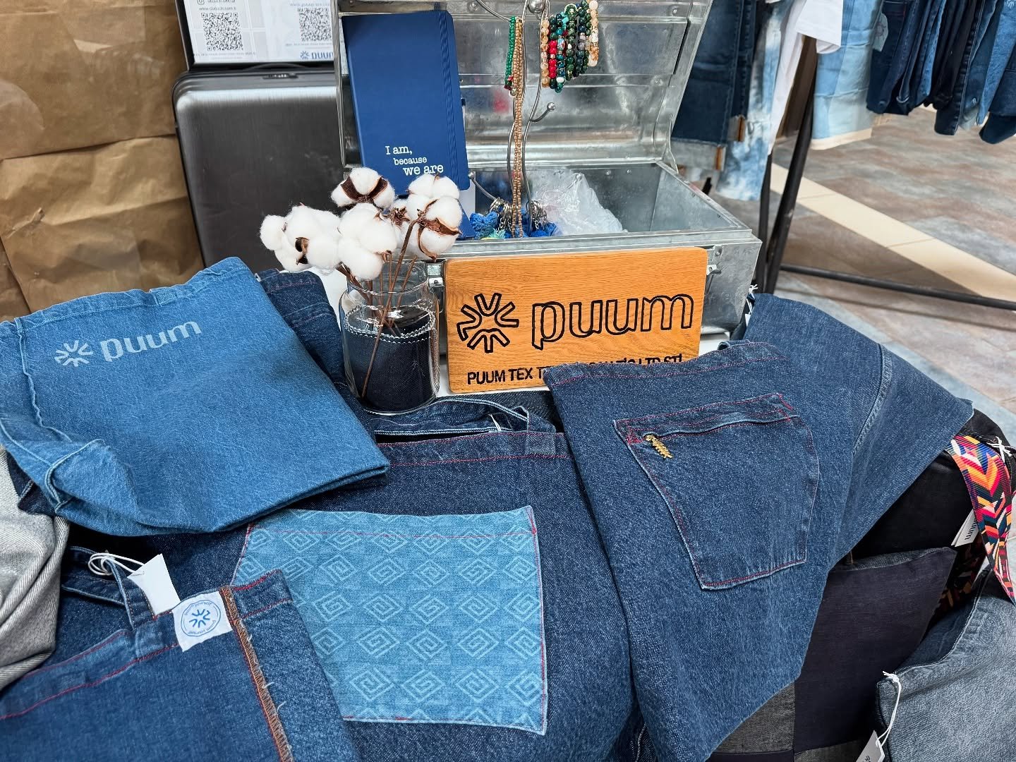No waste, no harm.. ♻️
🔹⚪️🔹
#sustainability #recycle #upcycle #textile #denim
