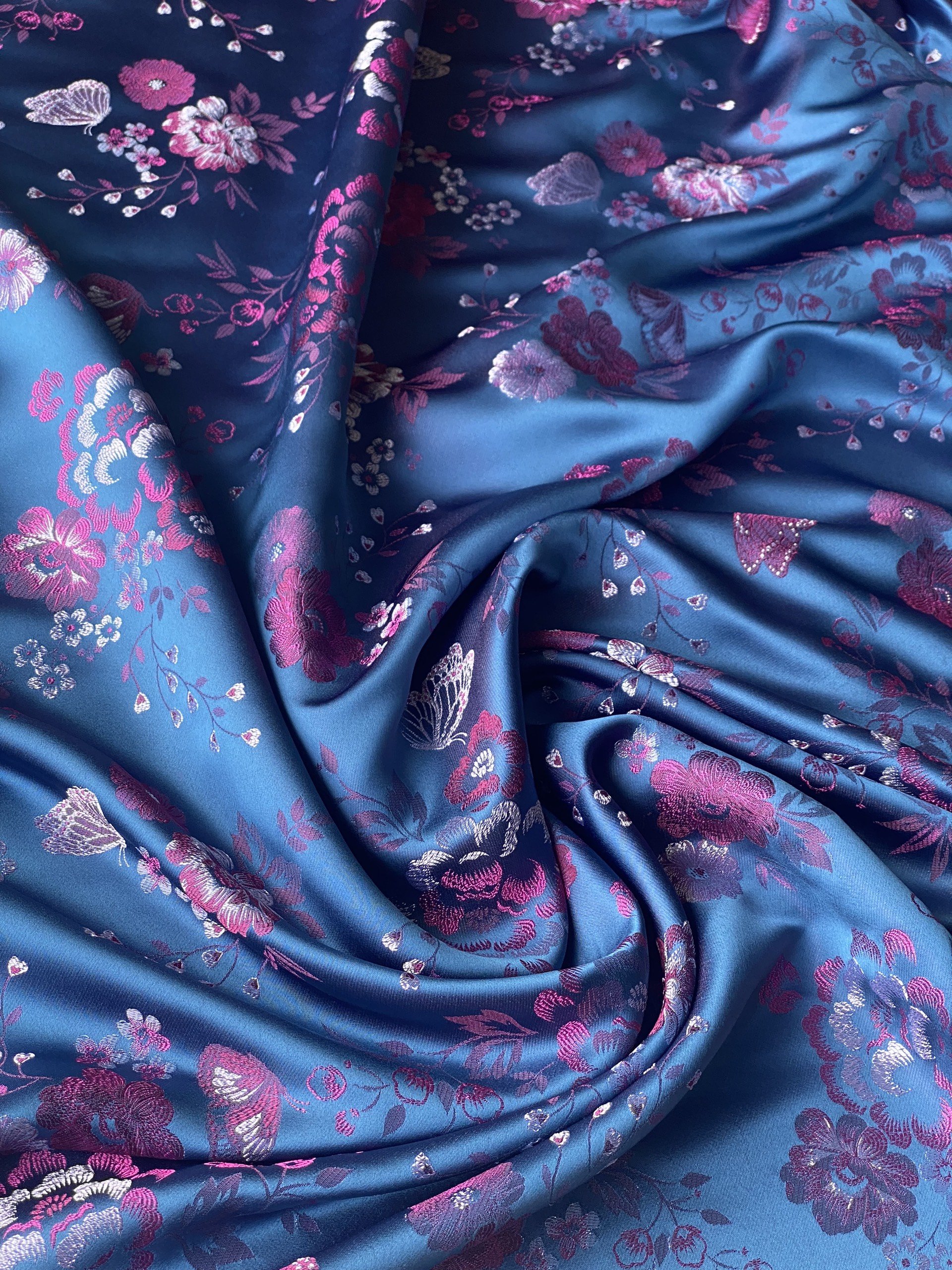 xanh xám bướm.jpg