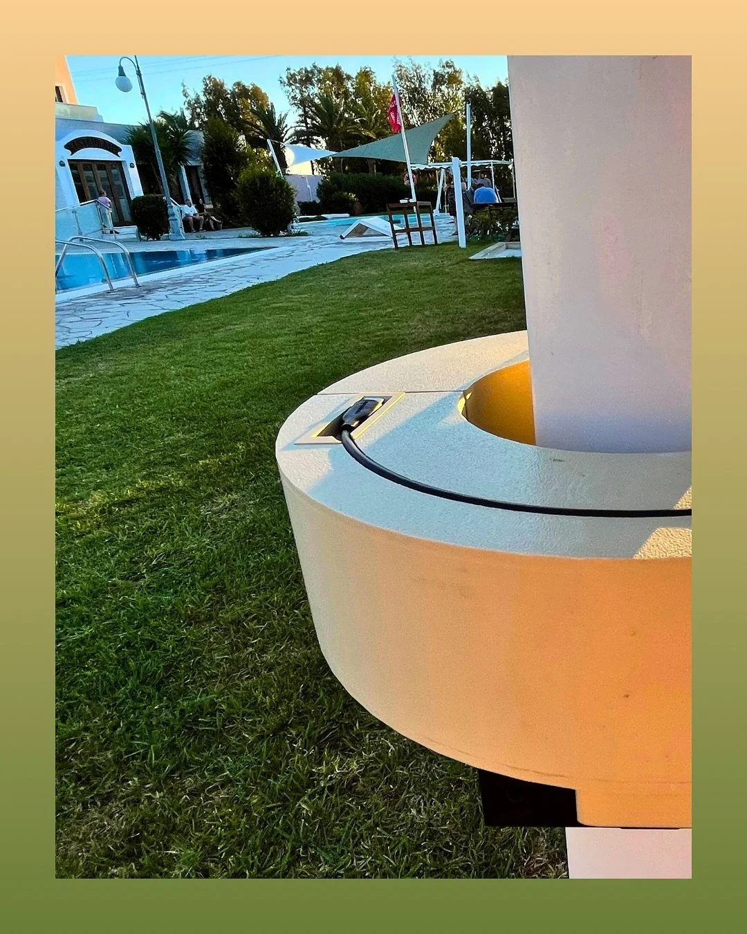 Swipe right for our FULL product 😍 #caravelo #umbrellaproject