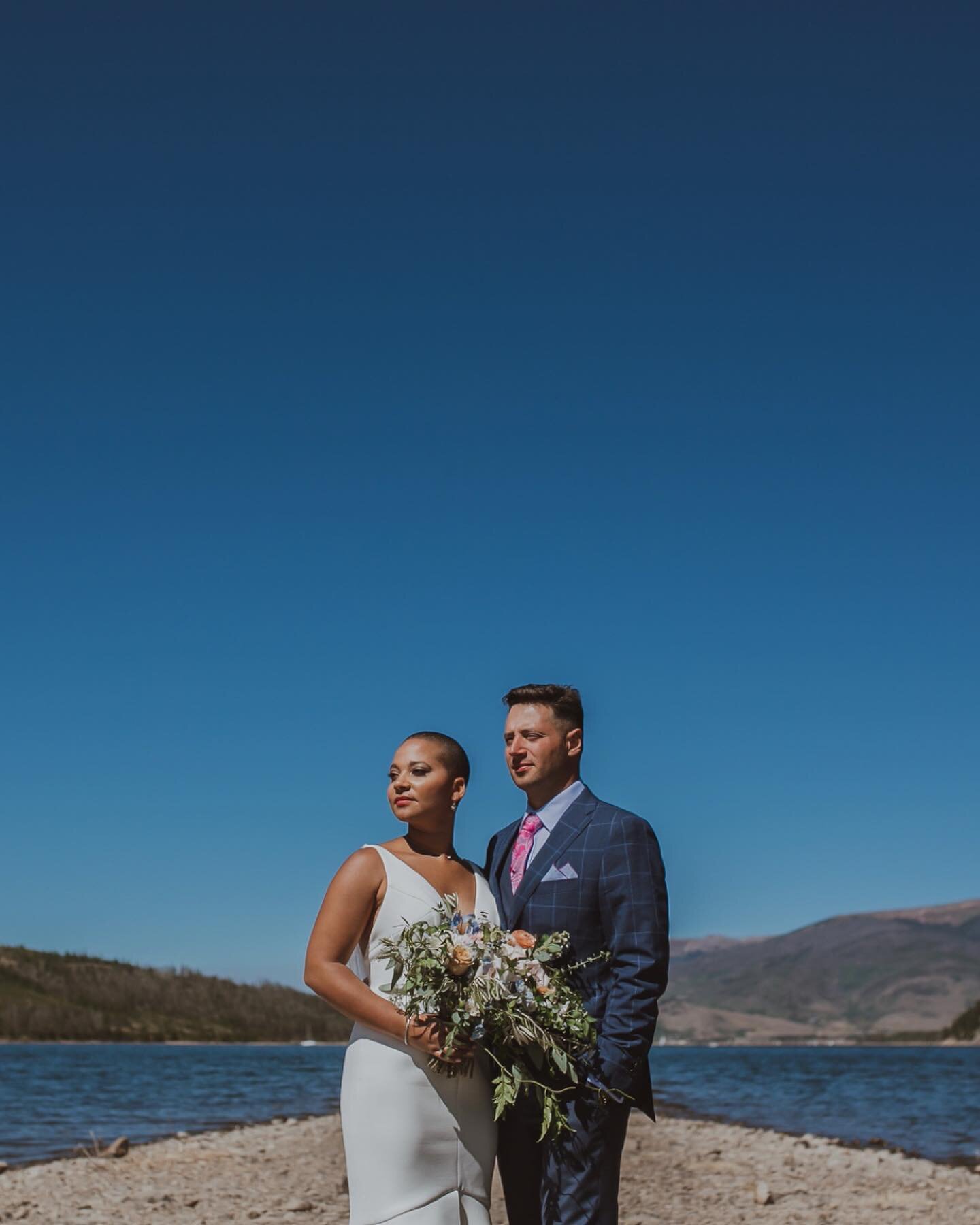 Favorite moments from Anne + Joe&rsquo;s Colorado destination wedding 🏔️☀️
.
.
.
Video: OJO Creative
Second photo: Ashlyn Henry
.
.
#chicagoweddingphotographer #chicagoweddingphotographers #chitheewed #chicagobride #coloradowedding #destinationweddi