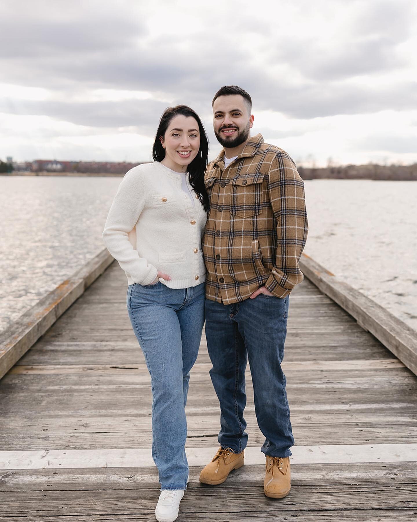 Congrats to Nikki &amp; Brandon on their engagement 🥹❤️ these cuties braved the cold to get some stunning couple photos, more to come soon!

#chicagoengagement #chicagosuburbsphotographer #chicagophotographer #chicagoweddingphotographers #chicagowed