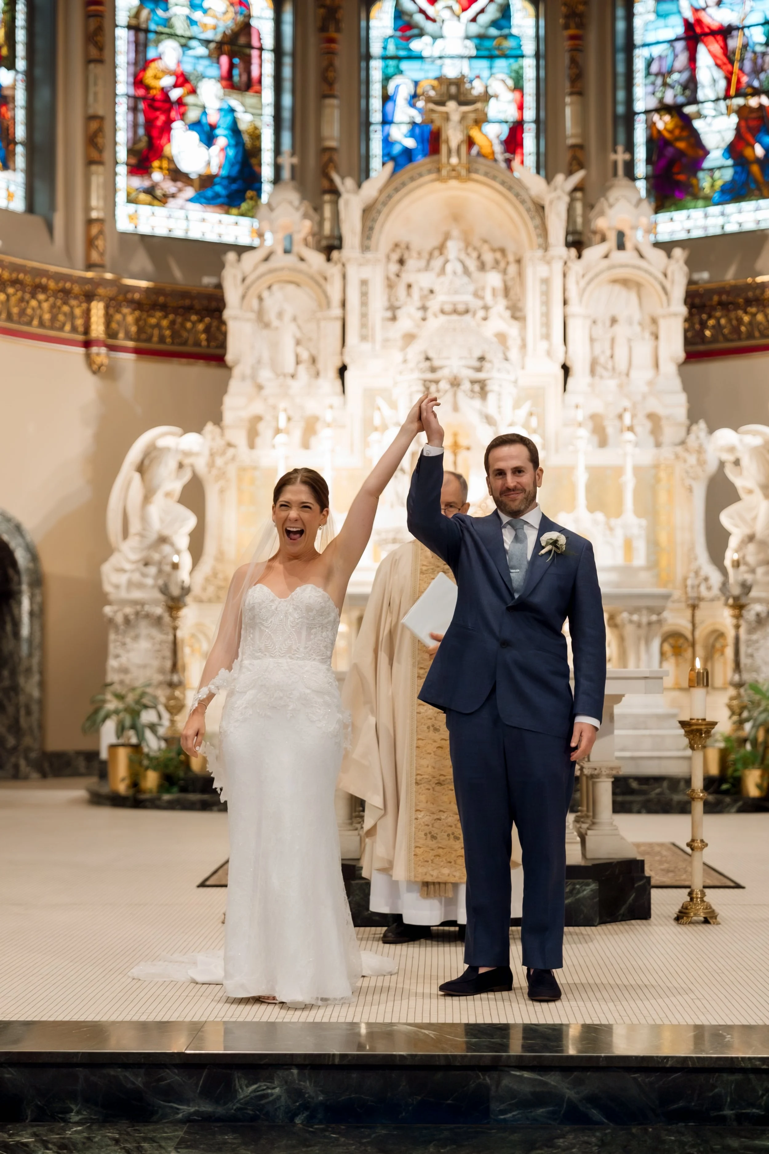 St-Vincent-de-paul-church-wedding-ceremony-chicago6.jpg