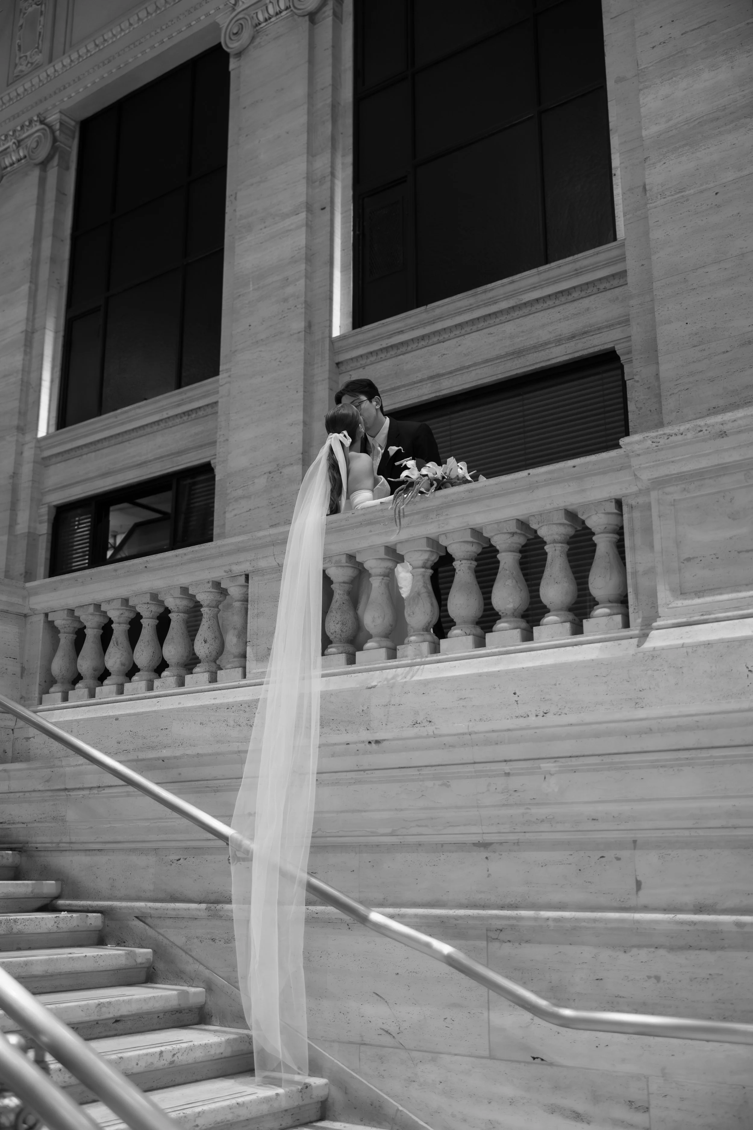 Downtown Chicago wedding photos at Union Station