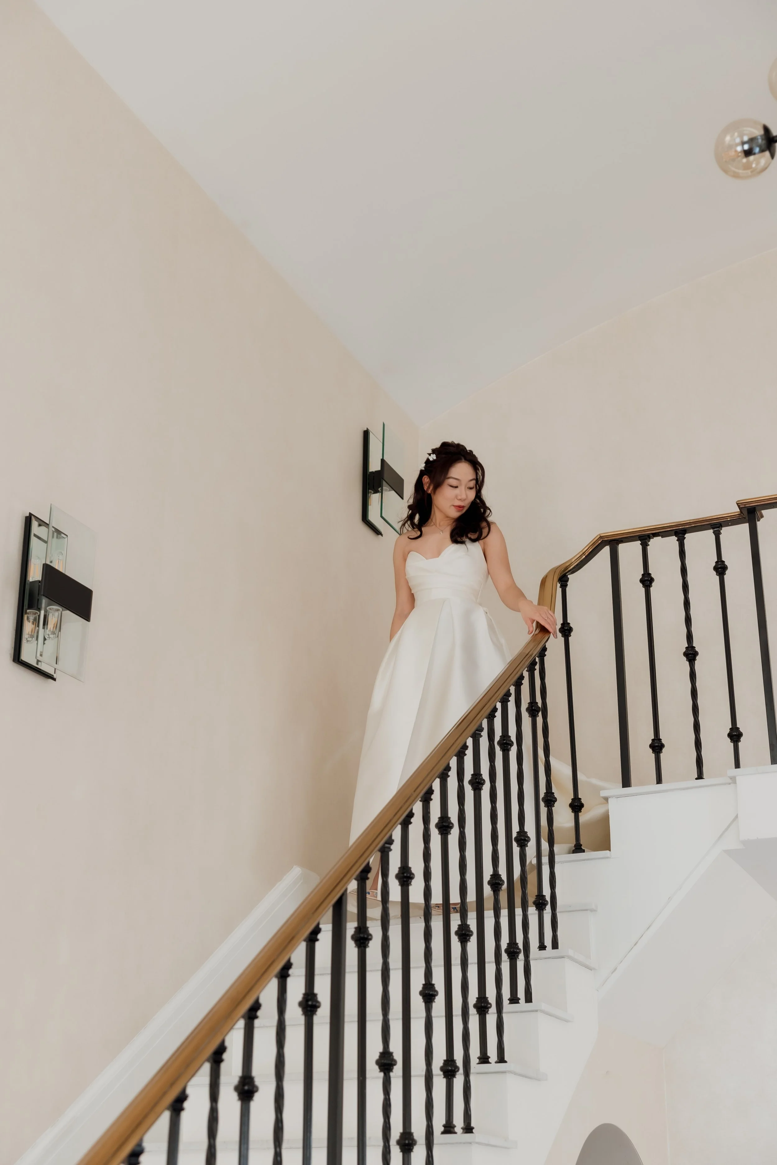 Bride getting ready at InterContinental Chicago wedding venue