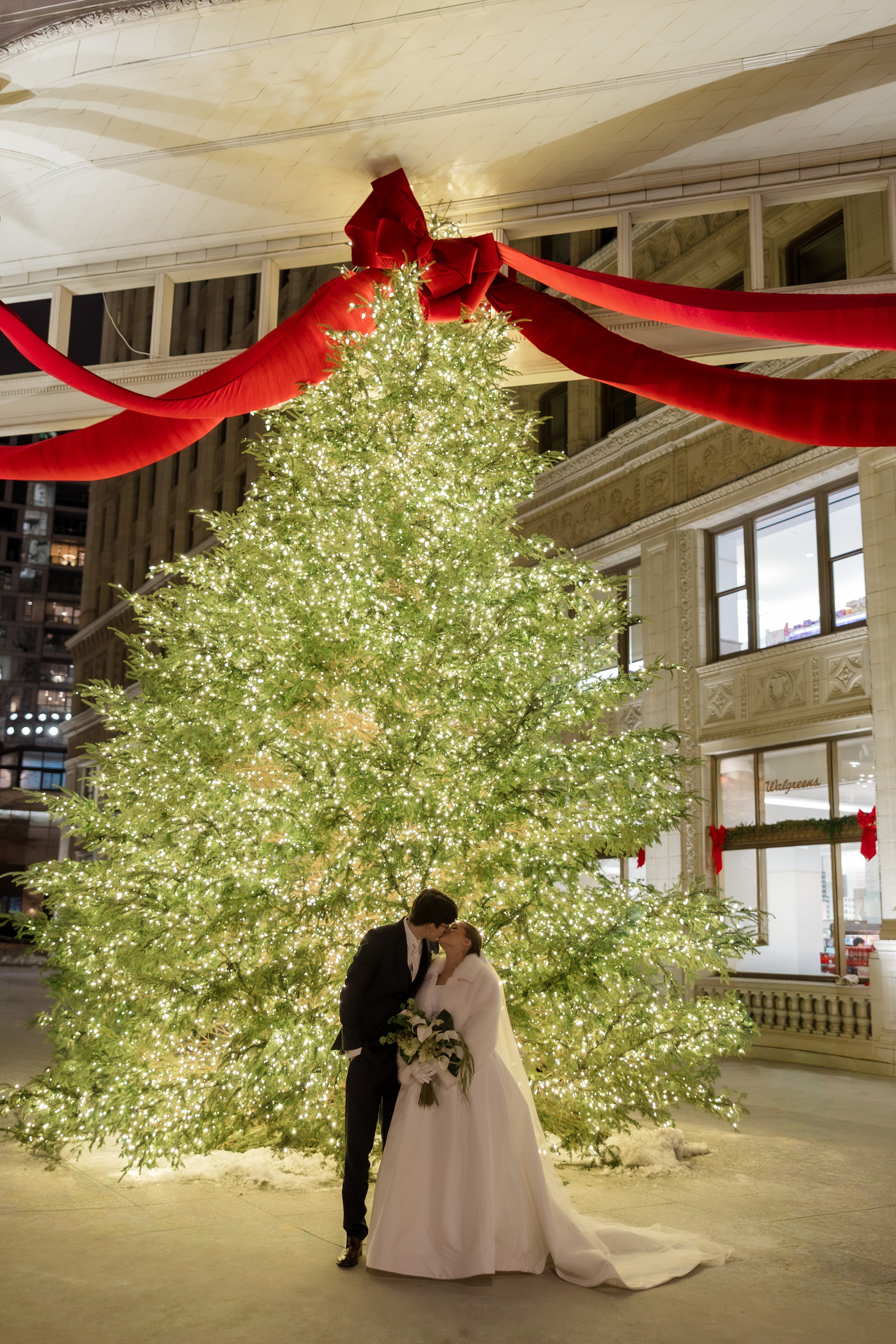 Chicago Christmas tree winter wedding