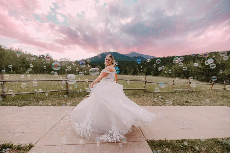 Kaitlyn+Johnston+Photography+_+Chicago,+IL+Wedding+&+Portrait+Photographer-16.webp