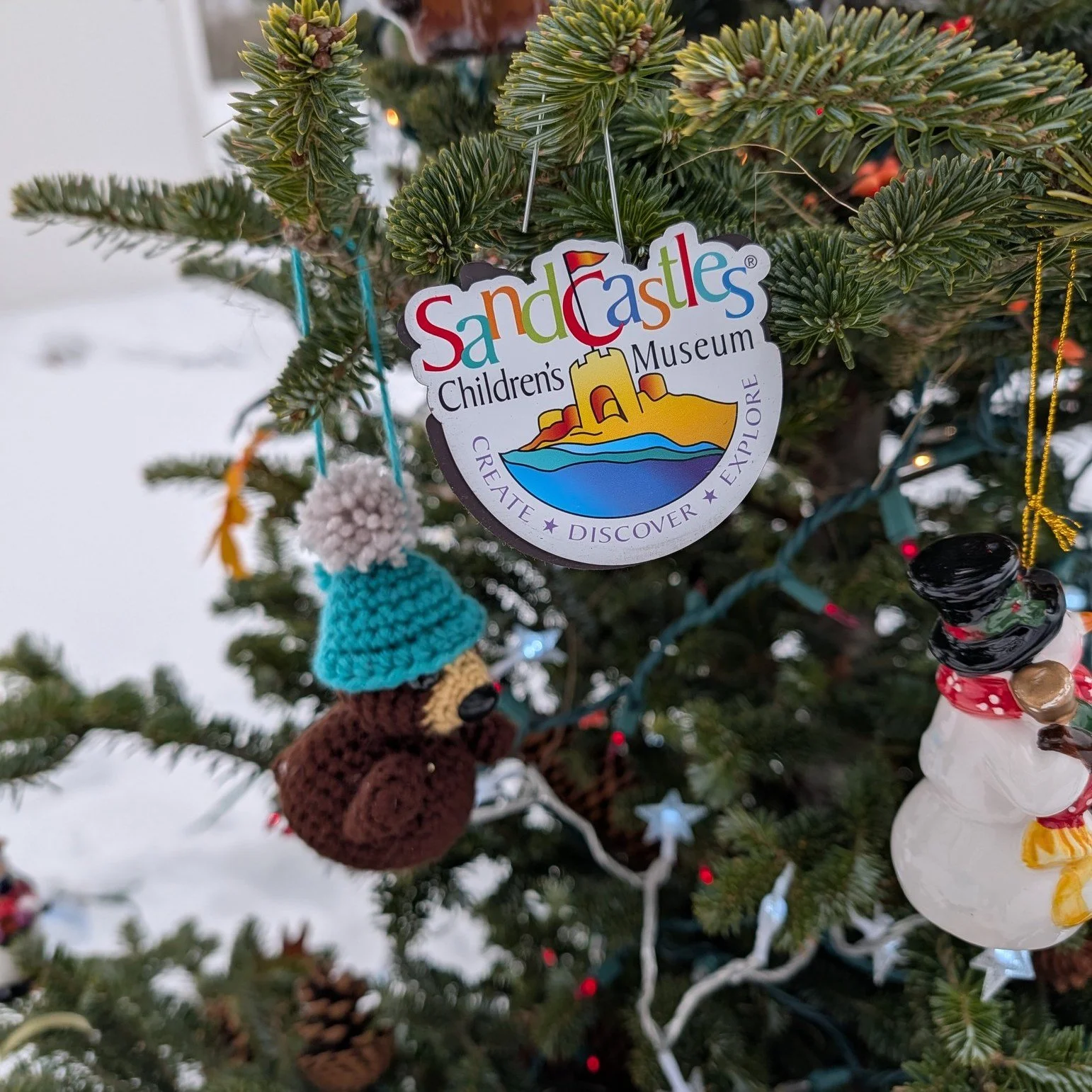 The United Way of Mason County's Annual Festival of Trees starts today, and Sandcastles has a tree this year!

Our tree is themed after our Michigan Woodlands exhibit!

Our decorations are made up of handmade crocheted woodland animals (expertly craf