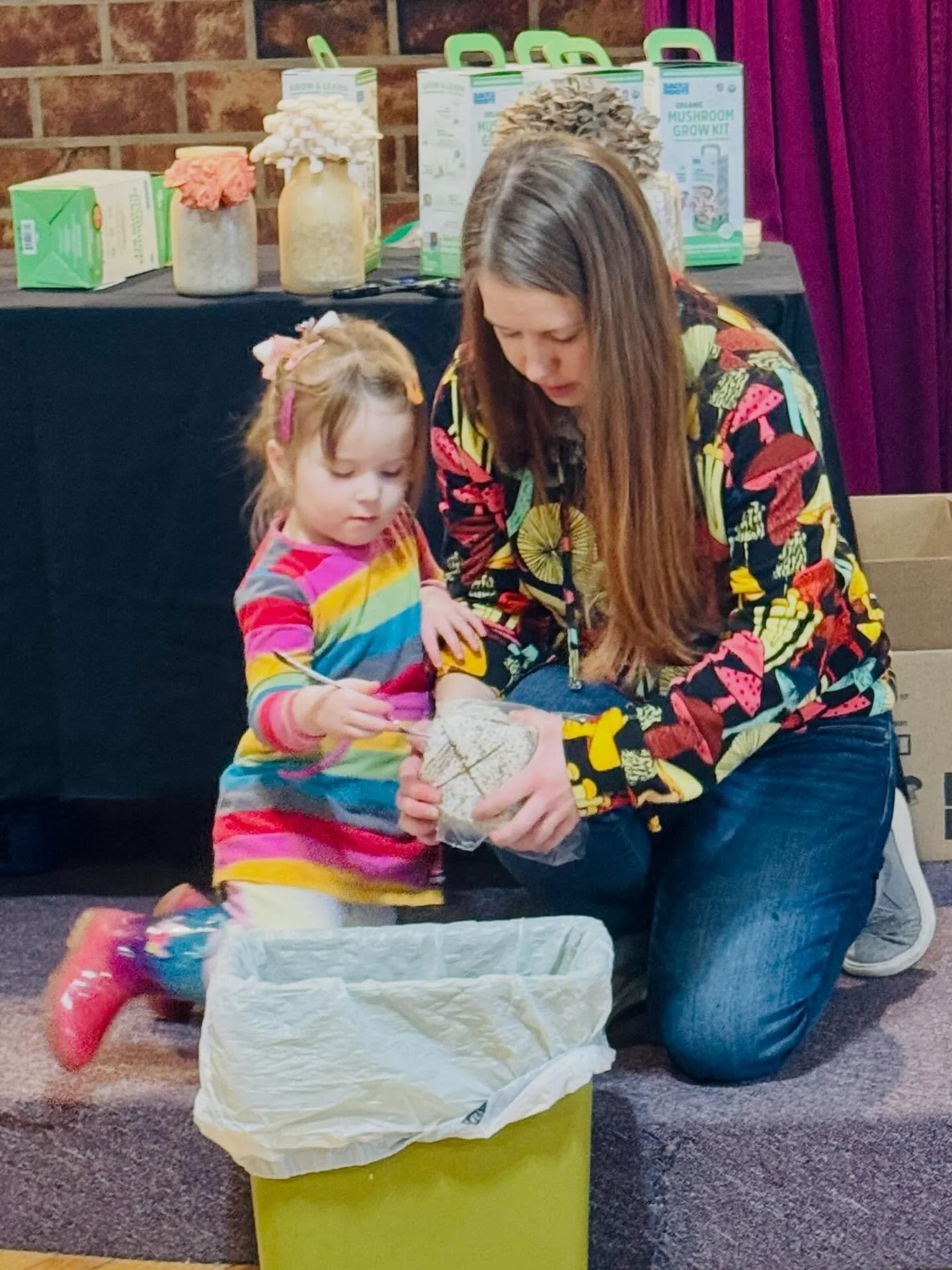 The presentation today by Natasha and helper Helana of Mycopia Gourmet Mushrooms, Inc. is greatly appreciated! 🍄&zwj;🟫🍄🍄&zwj;🟫