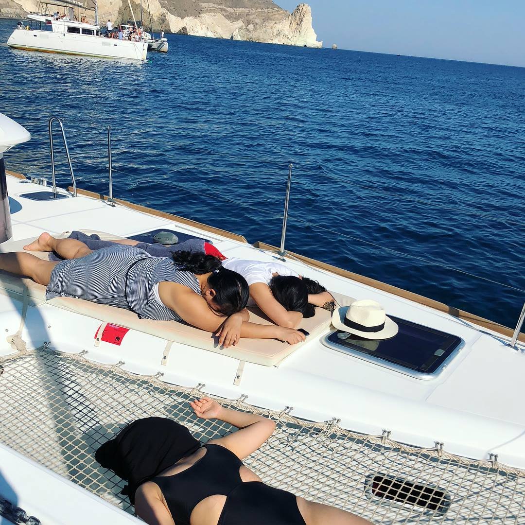 Santorini Travel Guide04.jpg