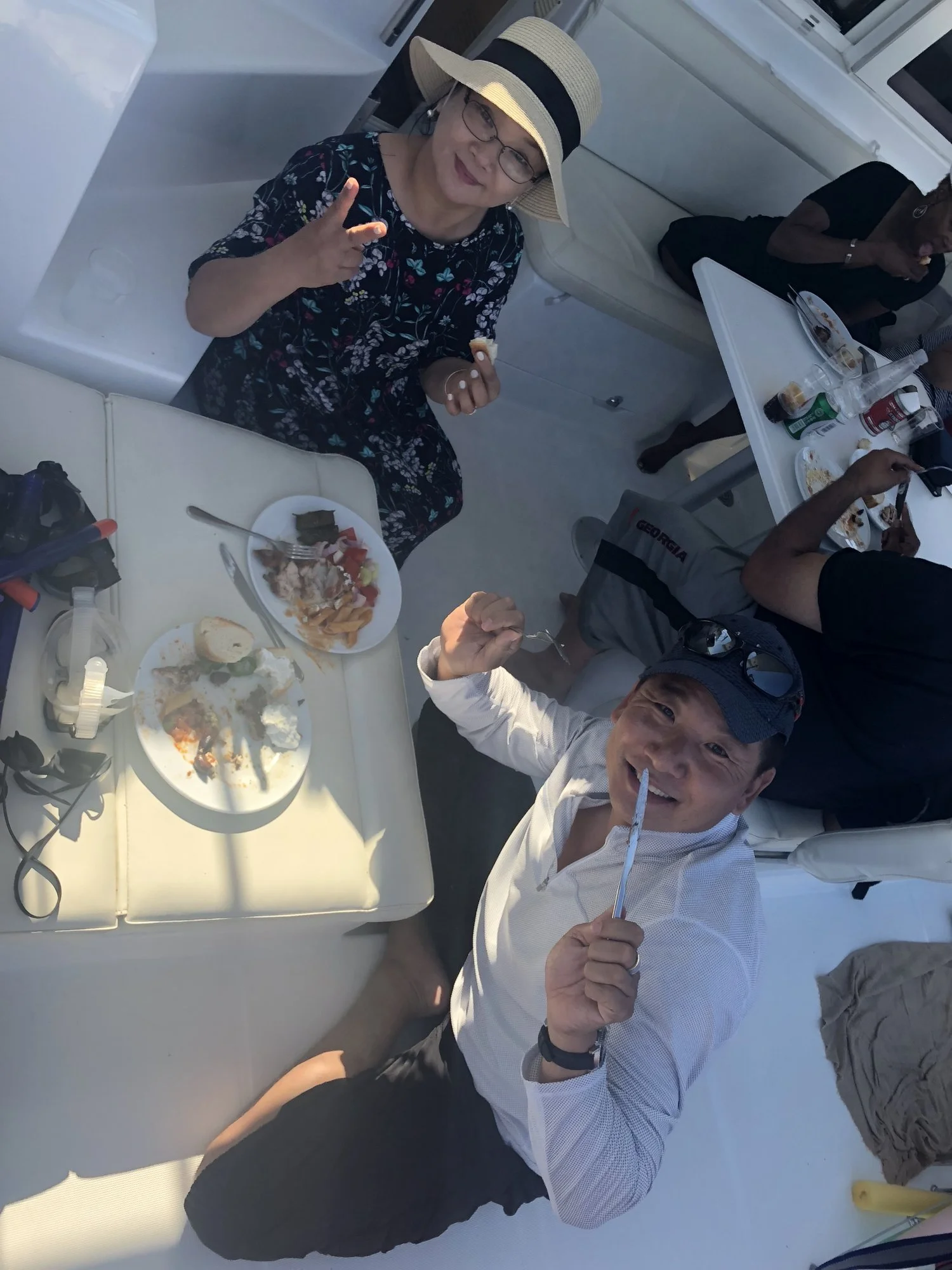 Santorini Travel Guide02.jpeg