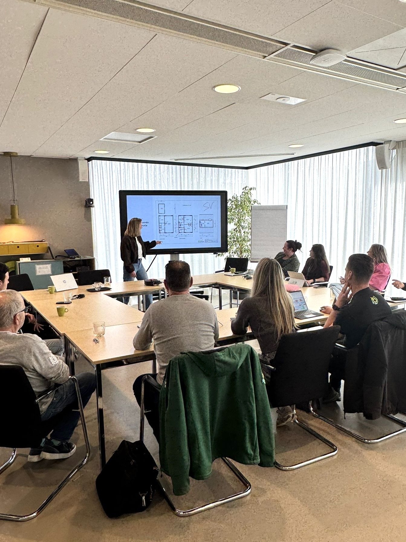 𝗘𝗳fectief 𝗖𝗢𝗕𝗜𝗠 𝗯𝗲𝗵𝗲𝗲𝗿 𝗲𝗻 𝗱𝗮𝘁𝗮𝗯𝗲𝘄𝘂𝘀𝘁𝘄𝗼𝗿𝗱𝗶𝗻𝗴