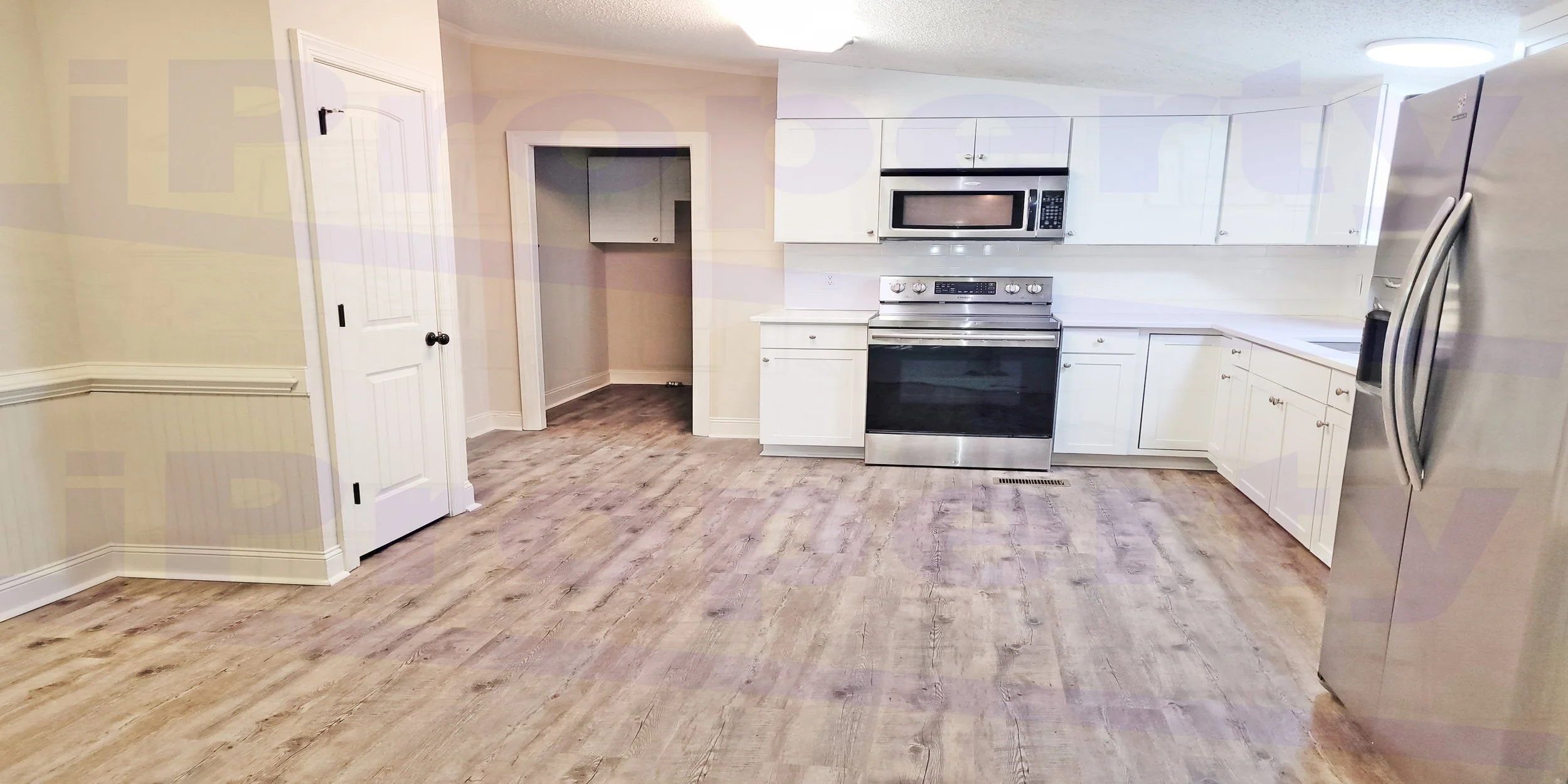 135 Ivey - Kitchen01.jpg