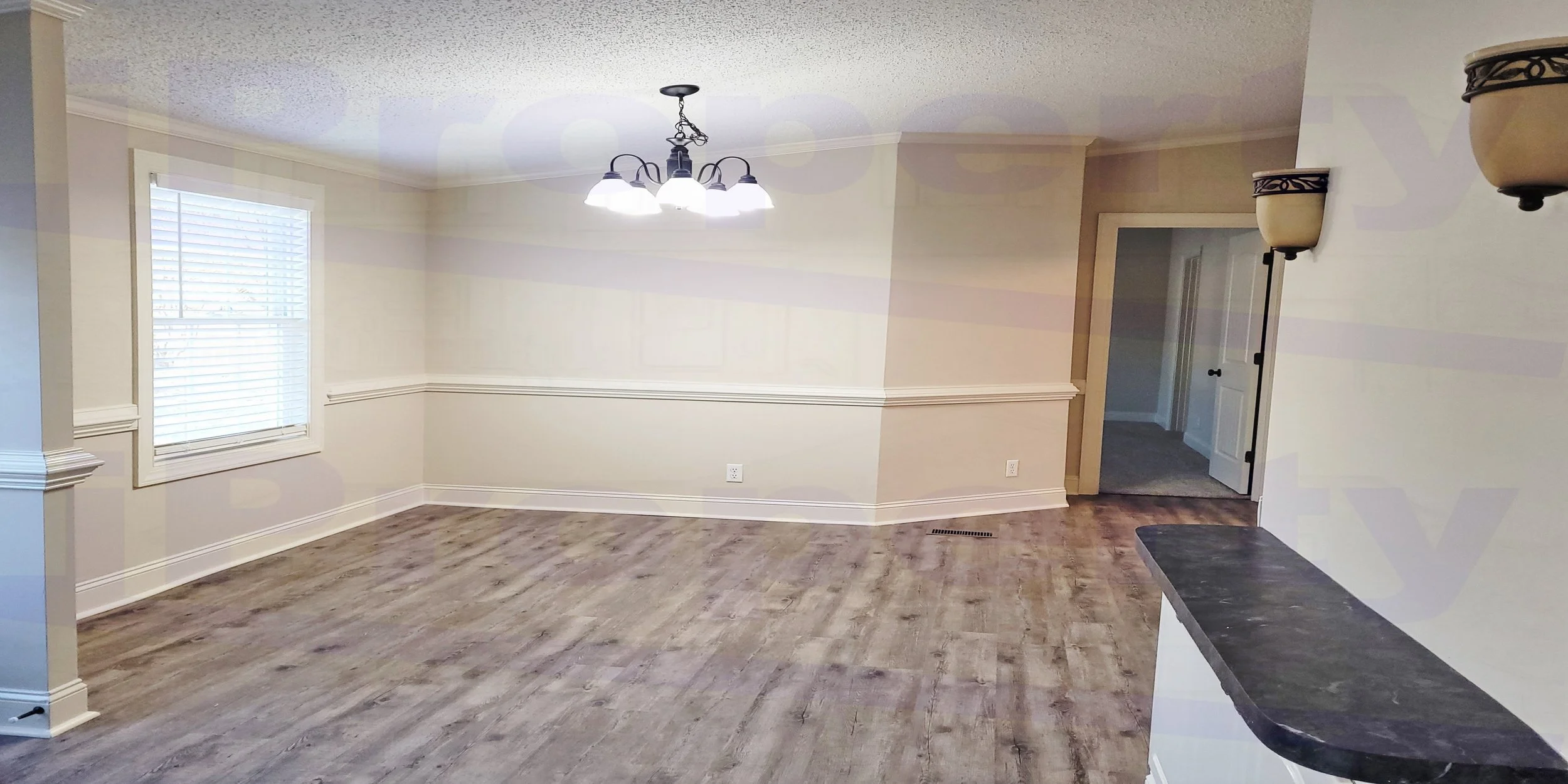 135 Ivey - DiningRoom02.jpg