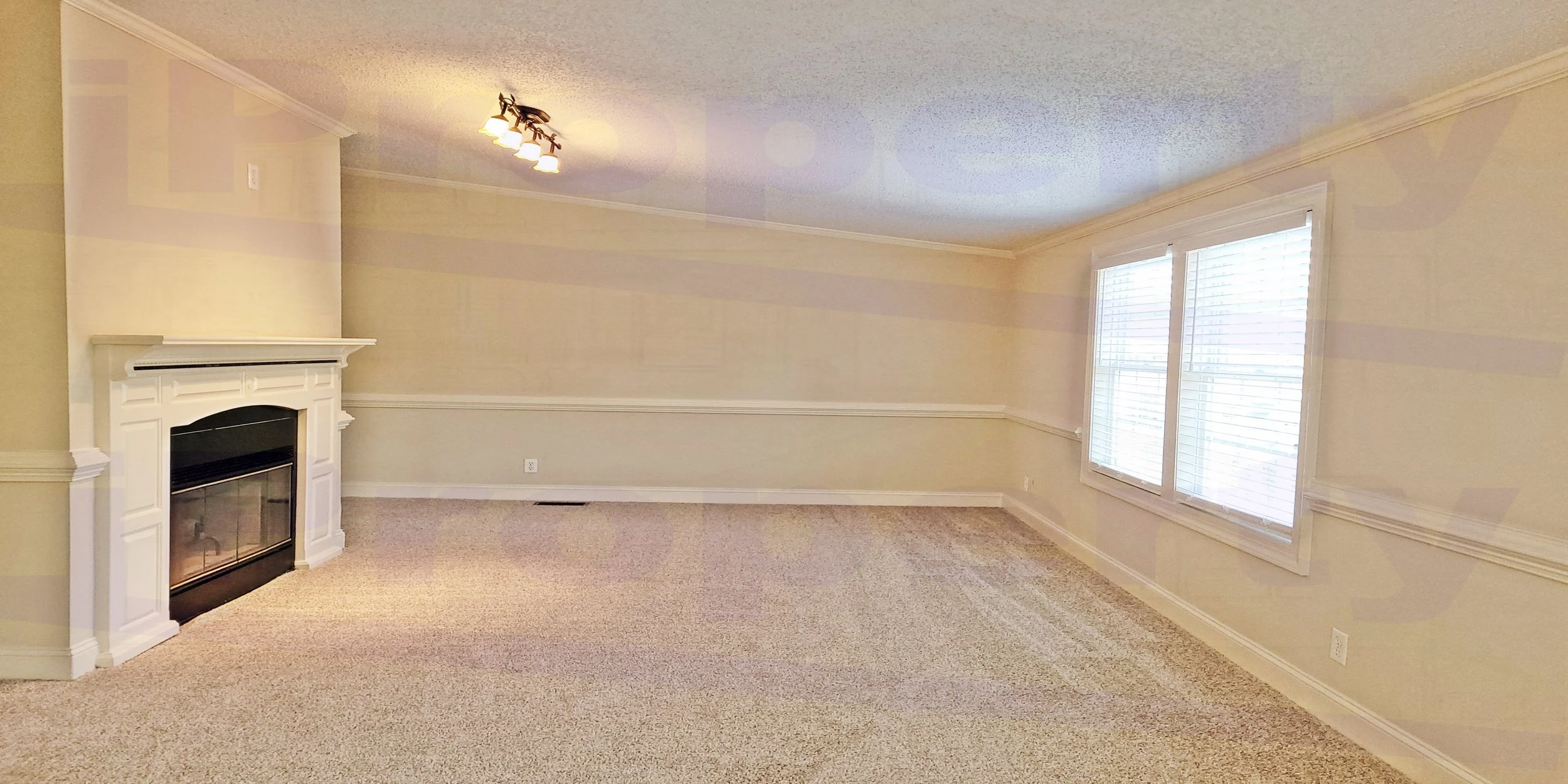135 Ivey - FamilyRoom1-00.jpg