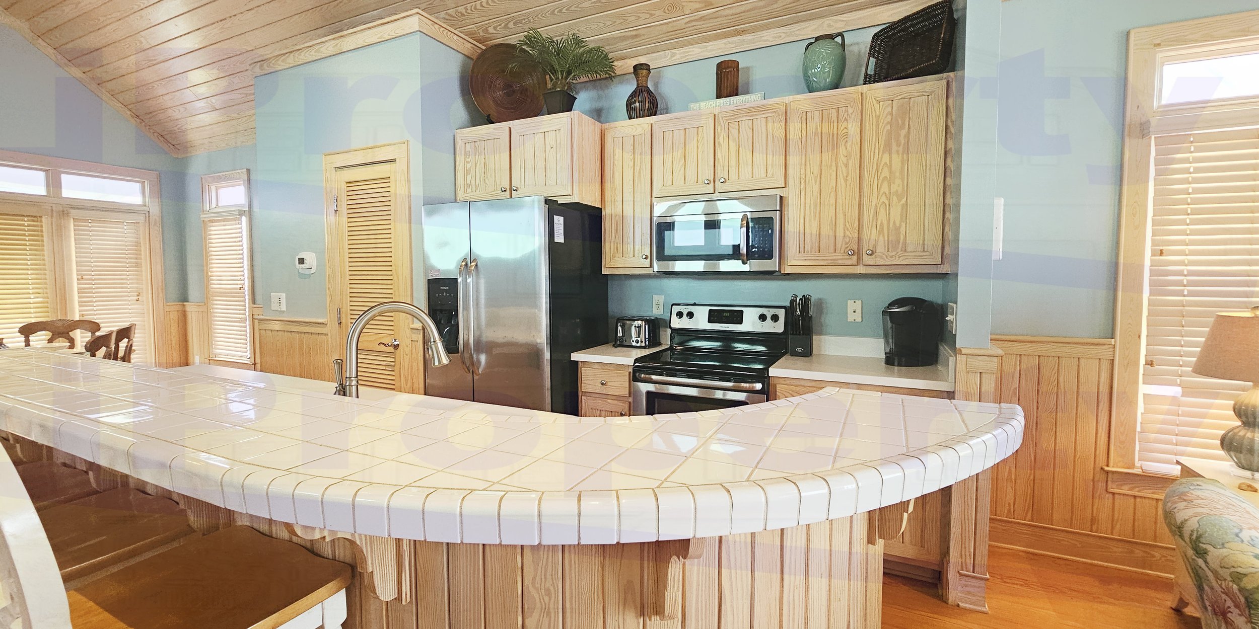 108 Sandpiper - Kitchen09.jpg