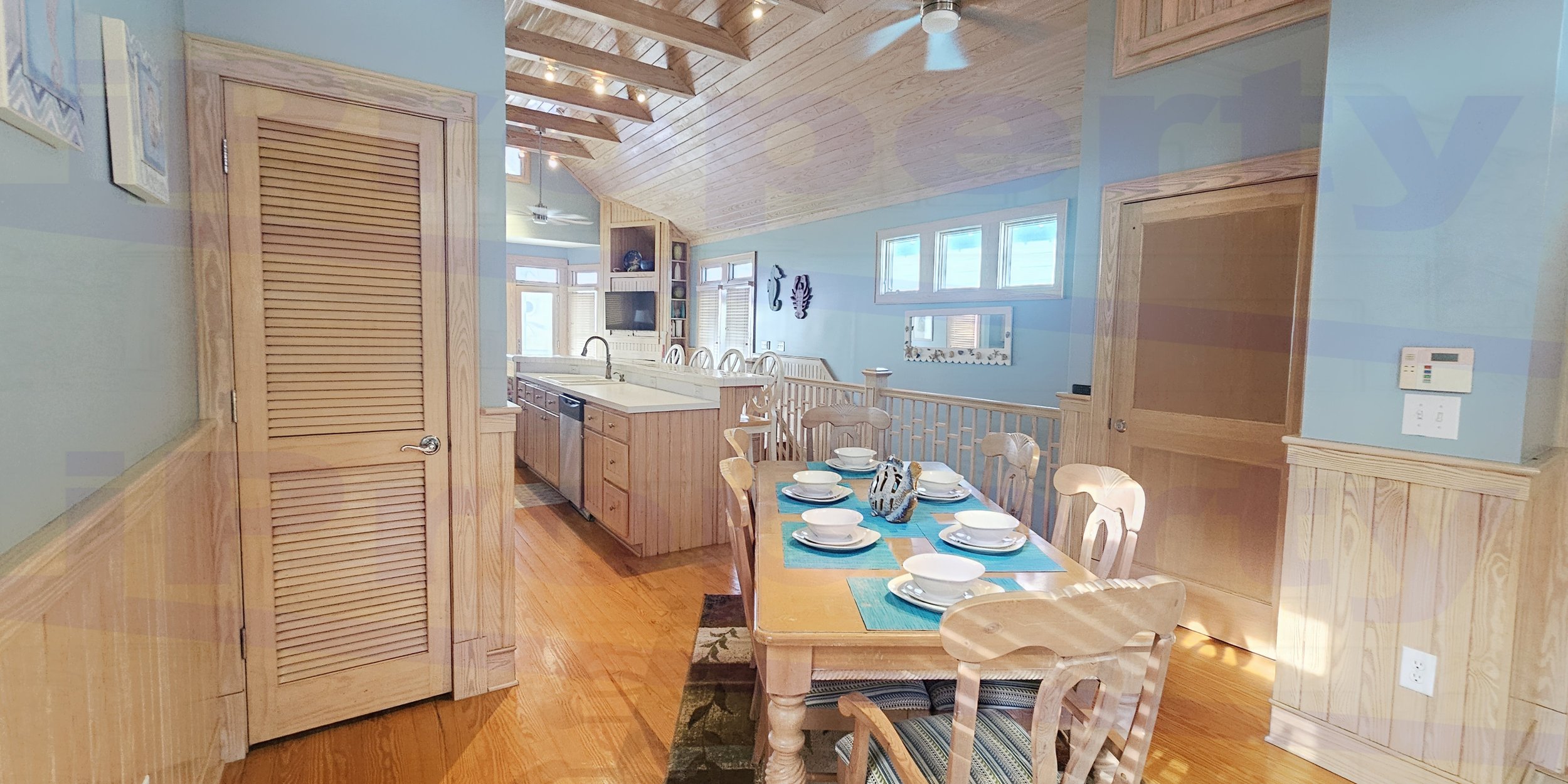 108 Sandpiper - Kitchen03.jpg