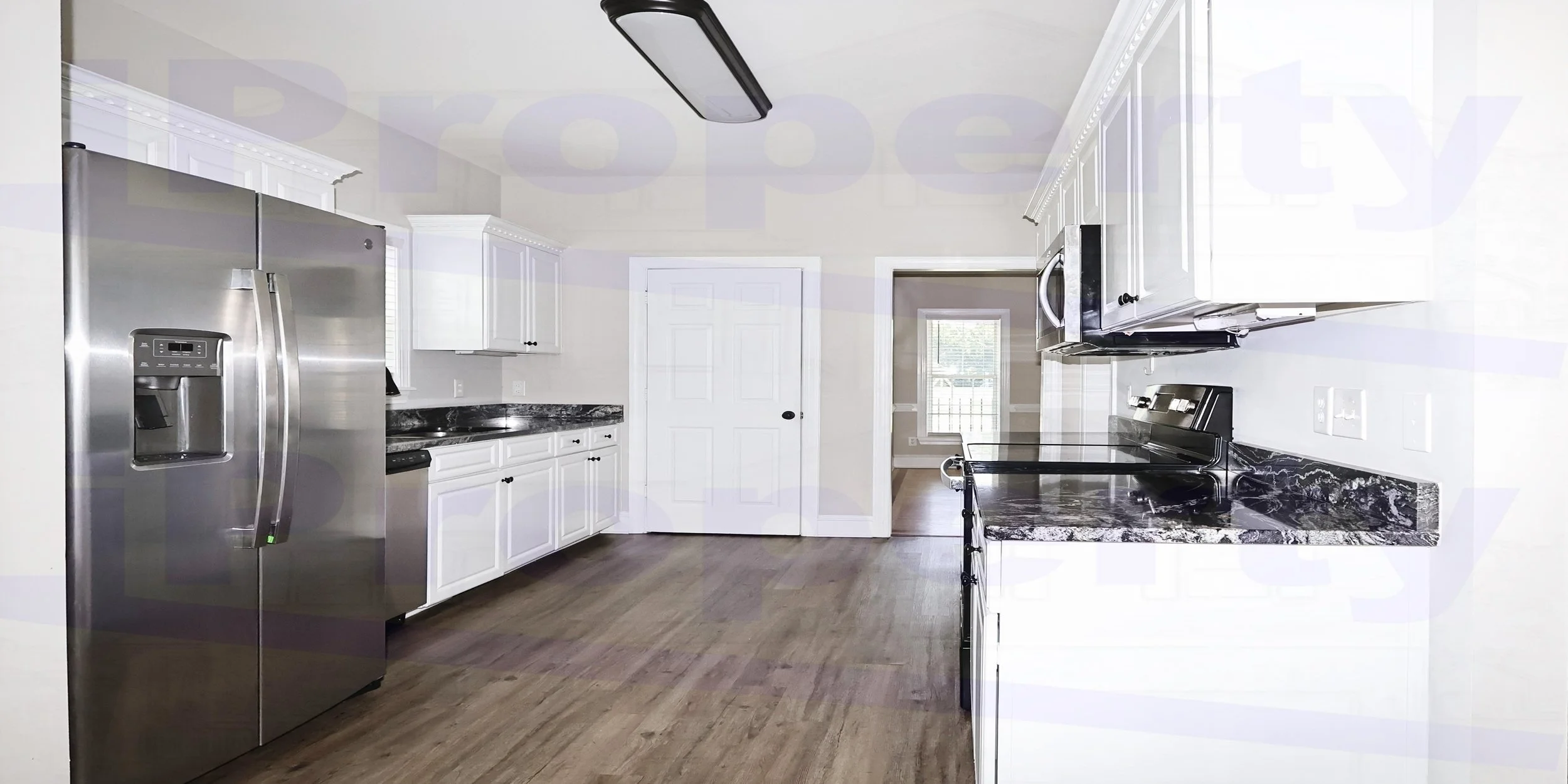126 Linda - Kitchen00.jpg