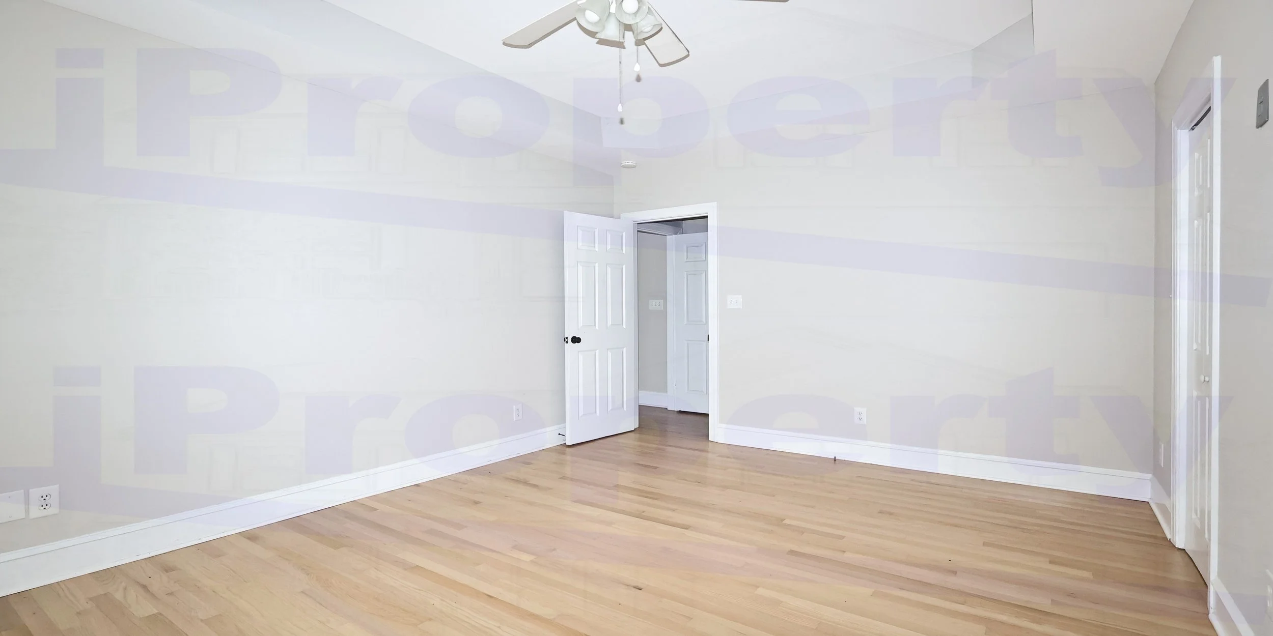 126 Linda - MasterBedRoom01.jpg