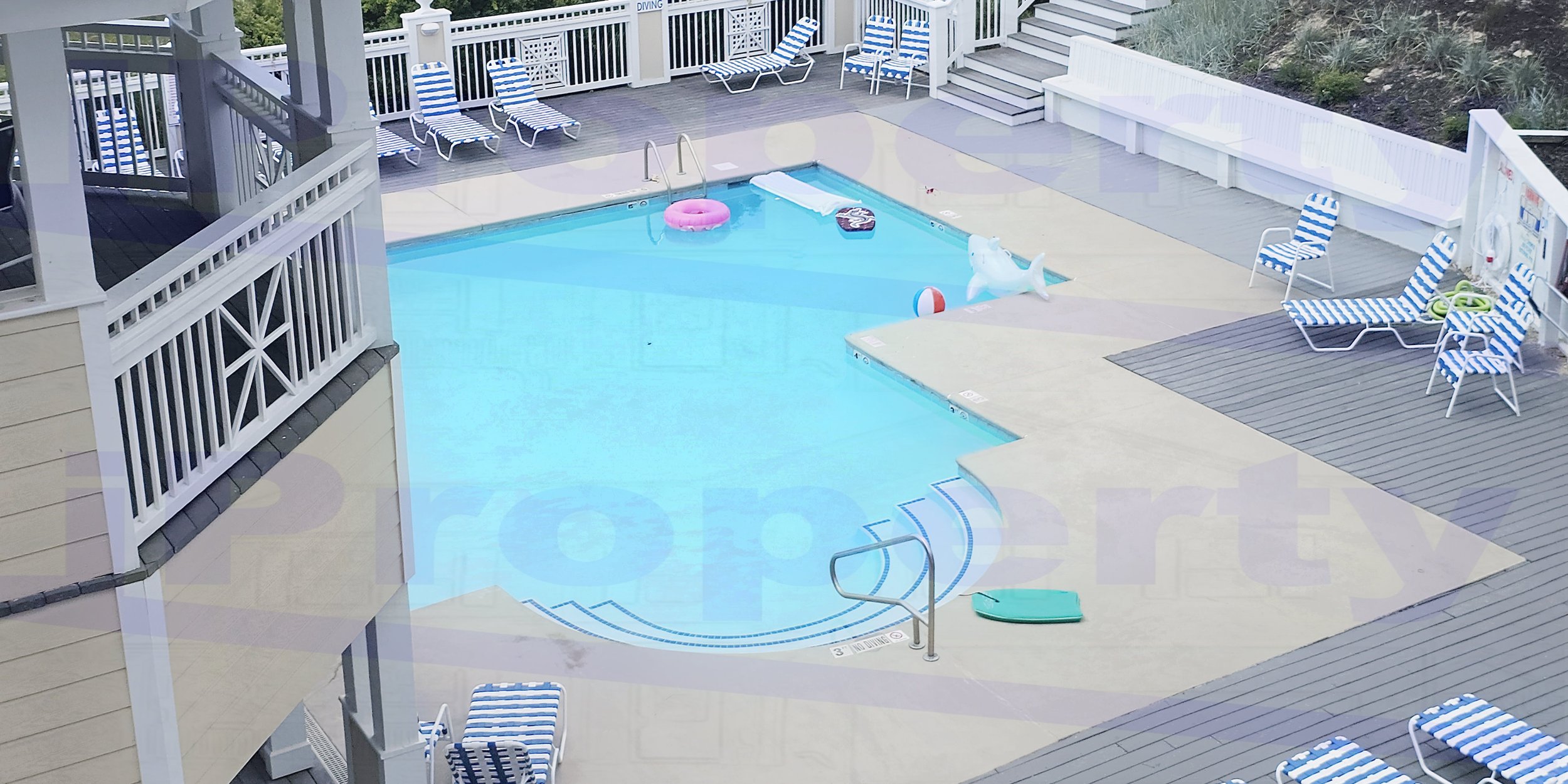 SeaDreams Pool00.jpg