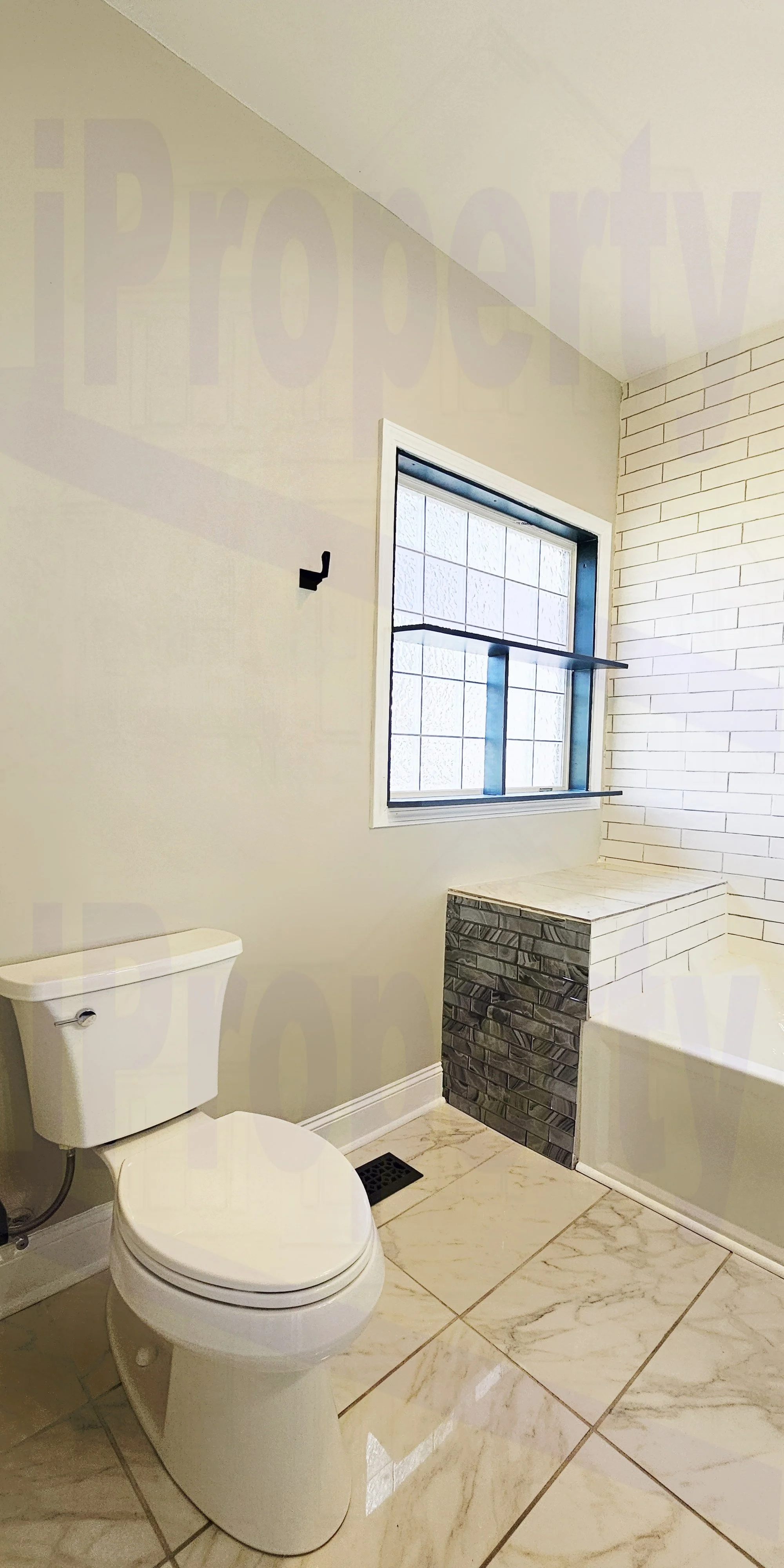 59 JC - Master BathRoom02-00.jpg