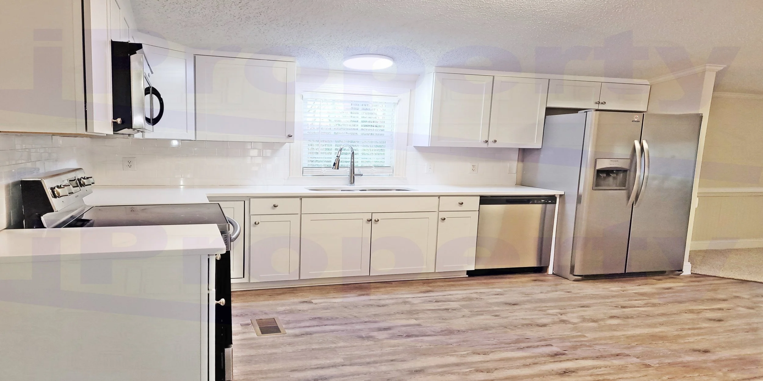 135 Ivey - Kitchen03.jpg