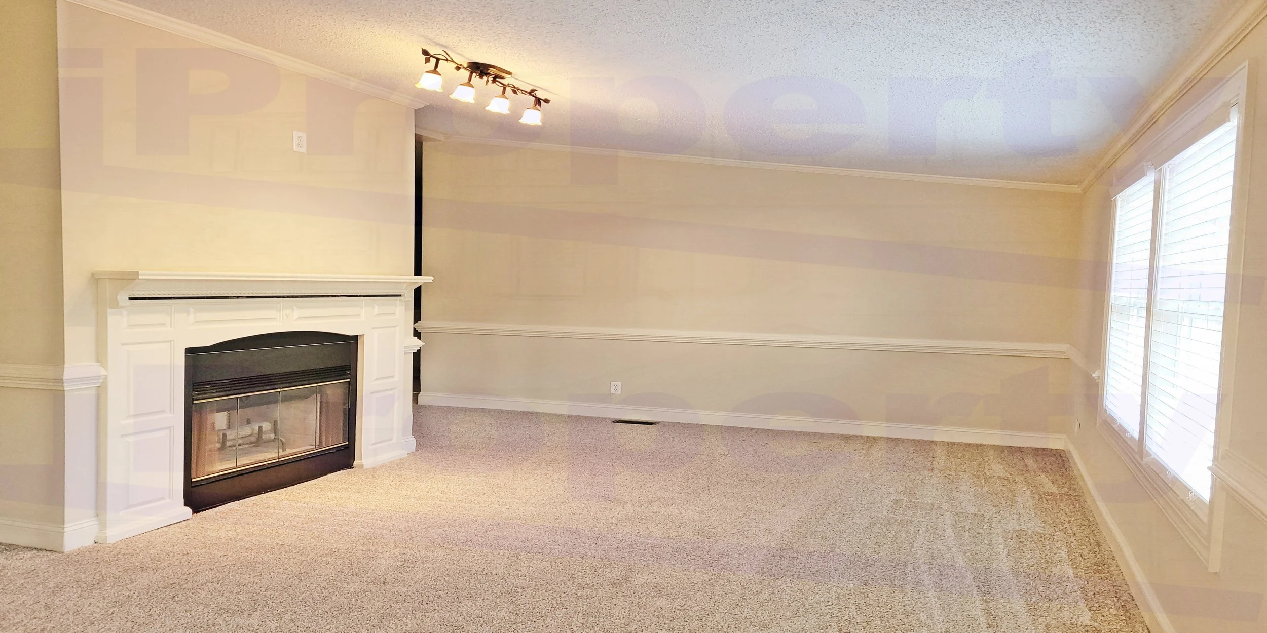 135 Ivey - FamilyRoom1-02.jpg