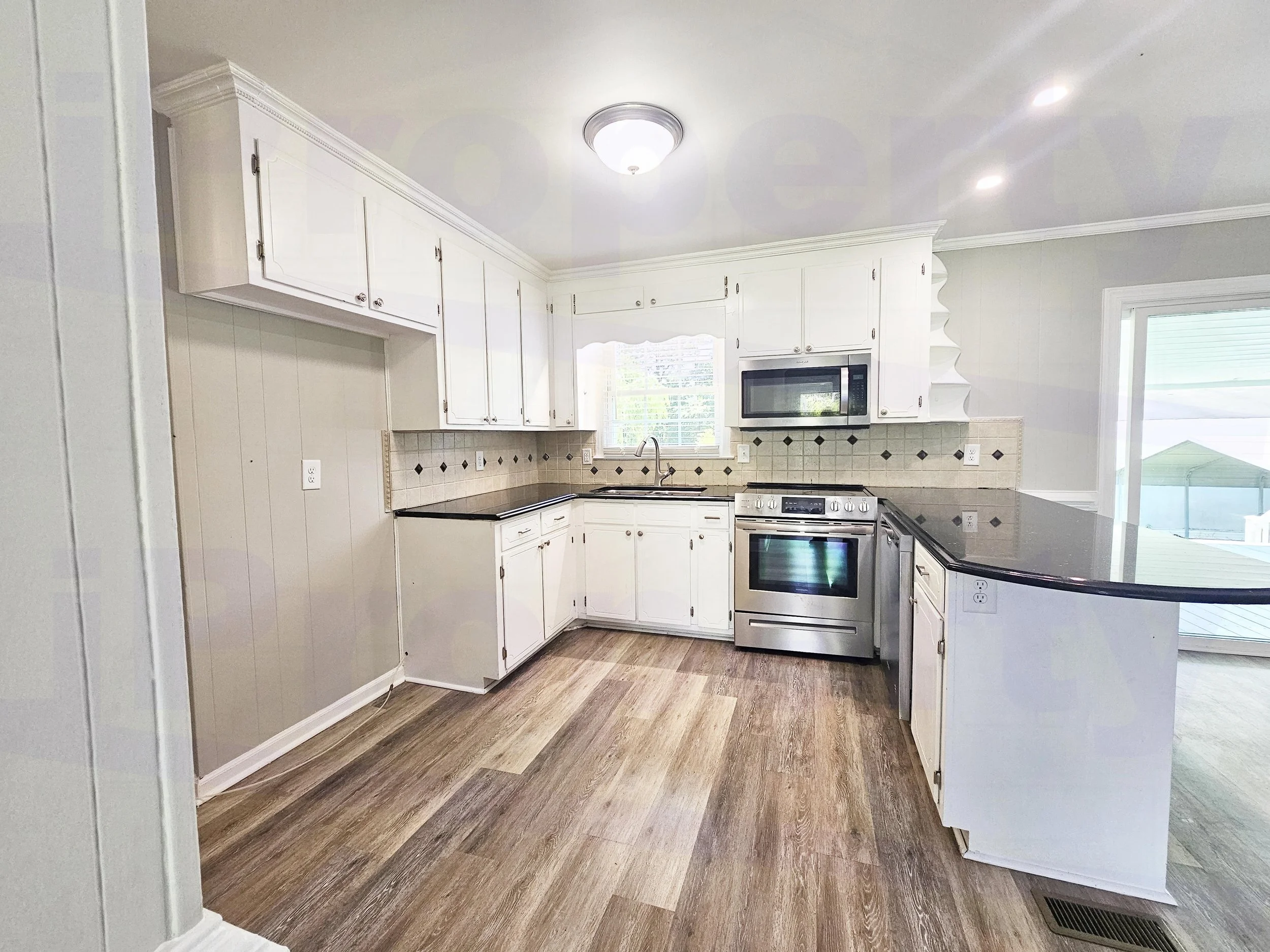 2609 Bay Valley - Kitchen-00.jpg