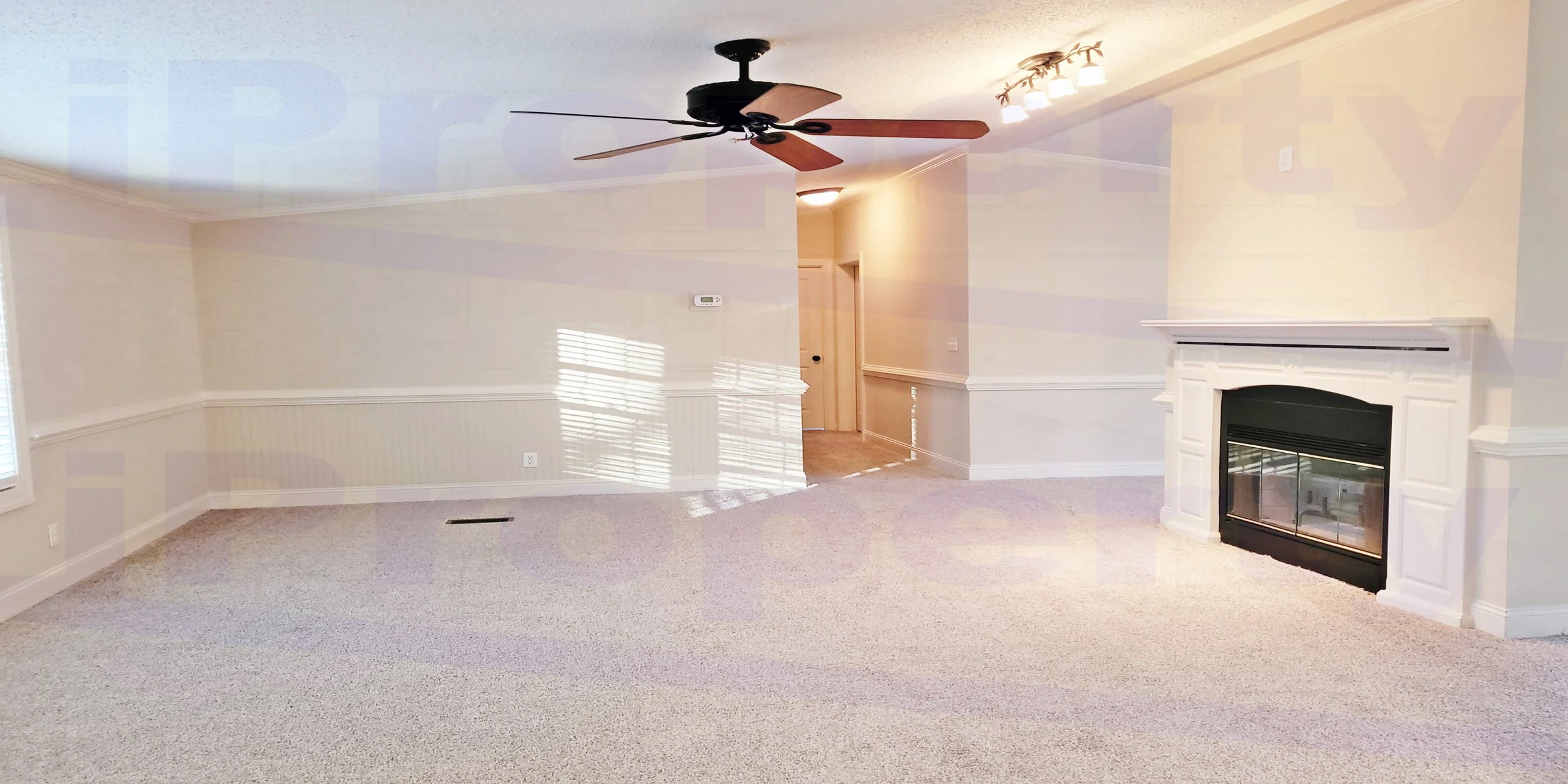 135 Ivey - FamilyRoom2-01.jpg