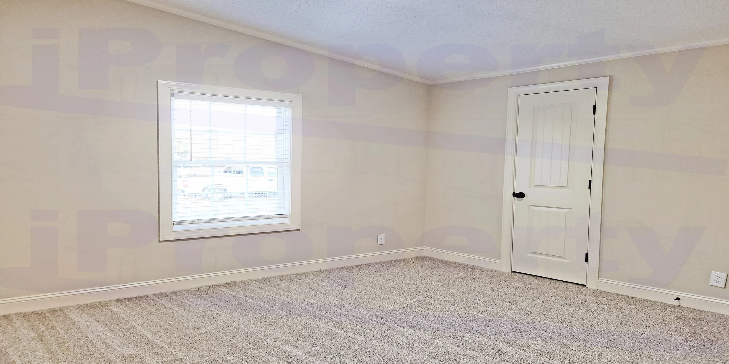 135 Ivey - BedRoom3-00.jpg