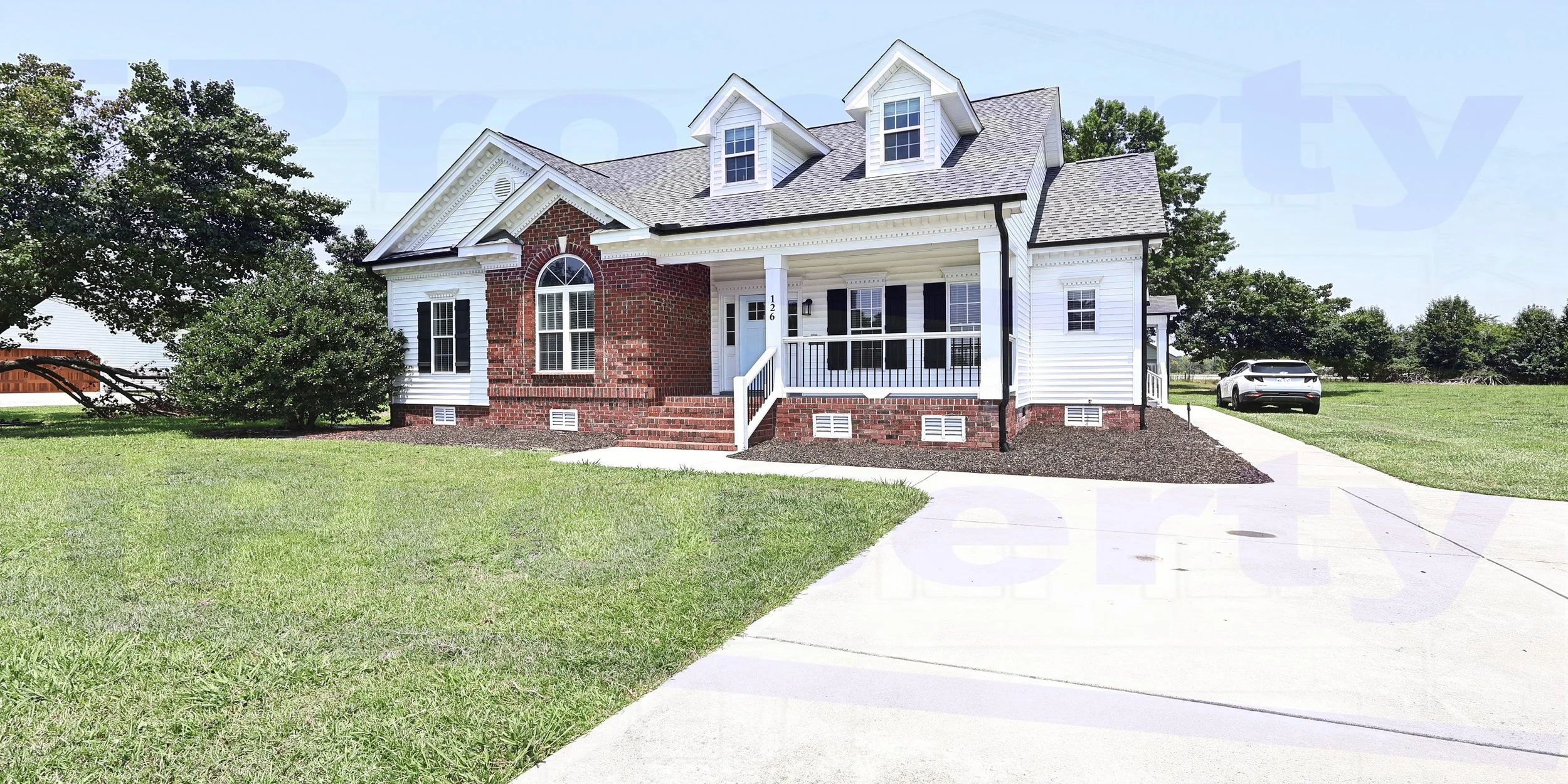 126 Linda - ExteriorFront01.jpg