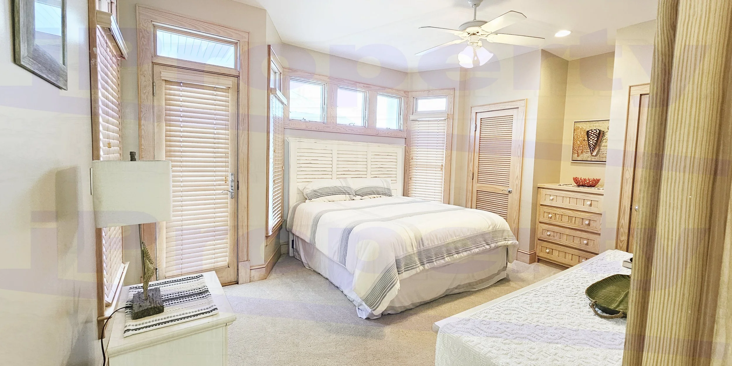 108 Sandpiper - Master Bedroom03-00.jpg
