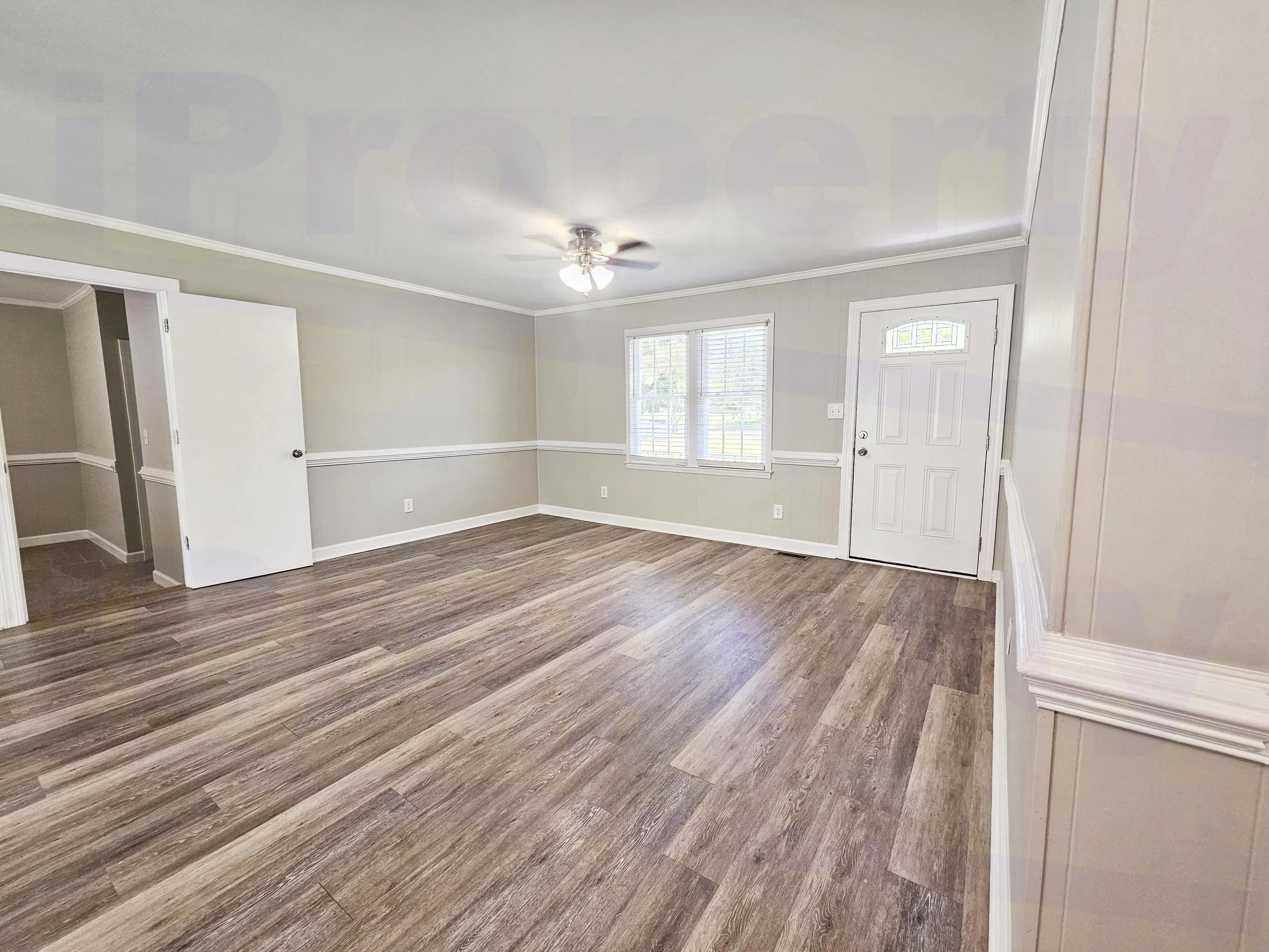 2609 Bay Valley - FamilyRoom-02.jpg