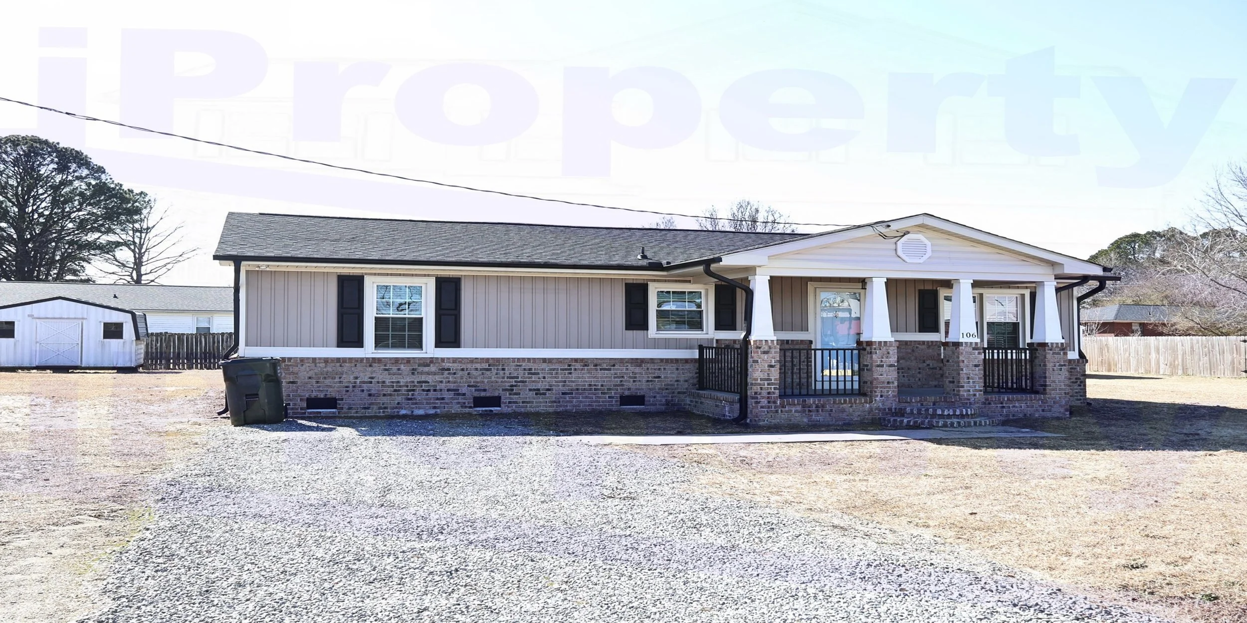 106 Smith - Front02.JPG