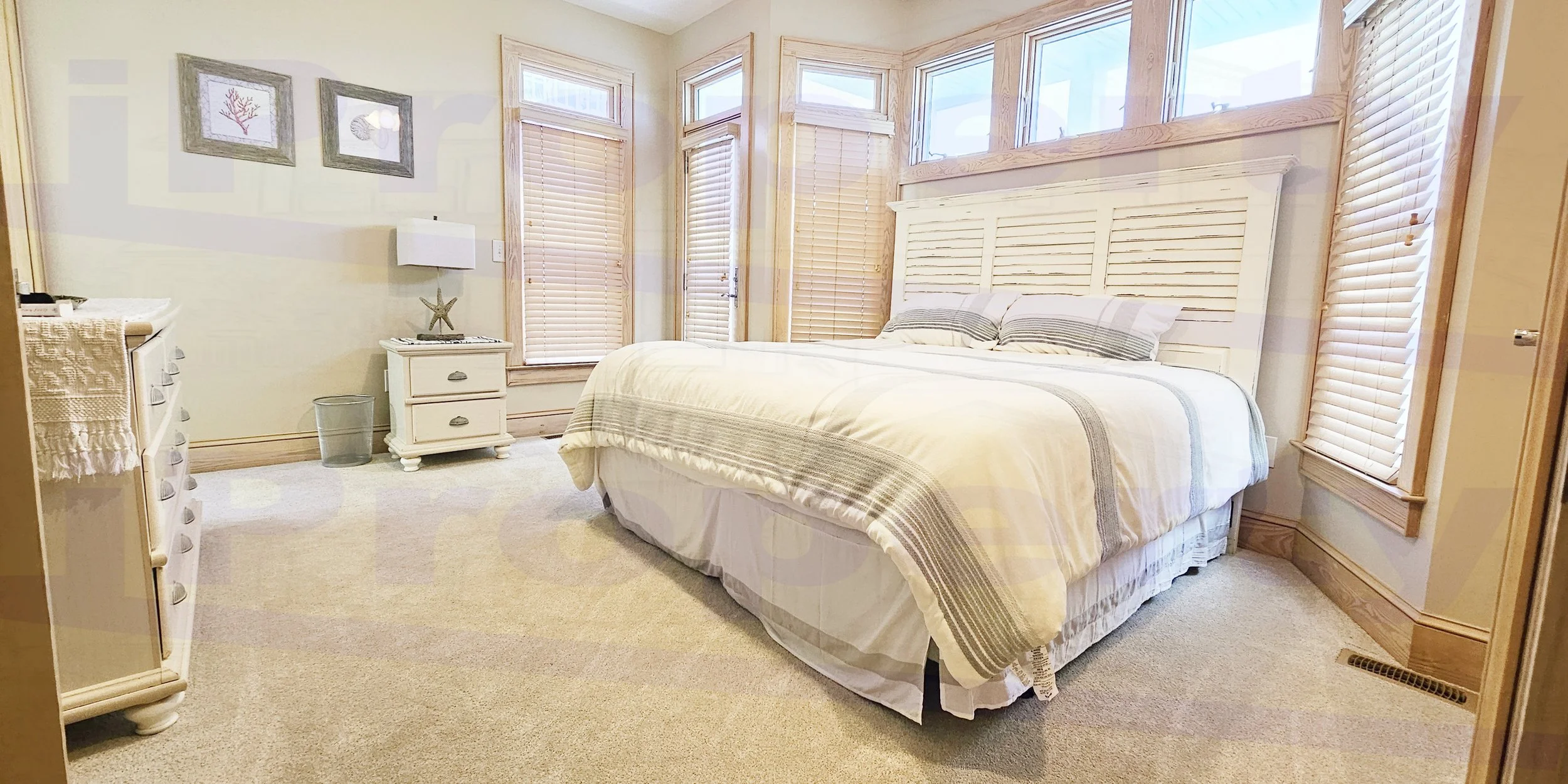 108 Sandpiper - Master Bedroom01-00.jpg