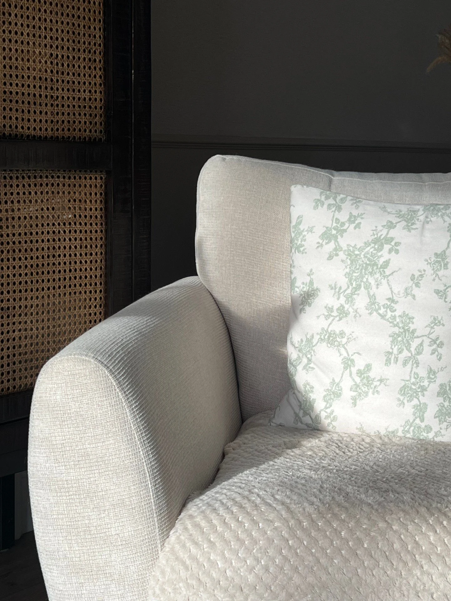 My husband is the pickiest client I&rsquo;ve ever worked with&hellip;

When we renovate our own homes, my instinct is obviously to go full control mode and choose everything. But cohabiting means I have to consult the husband too&hellip; unfortunatel