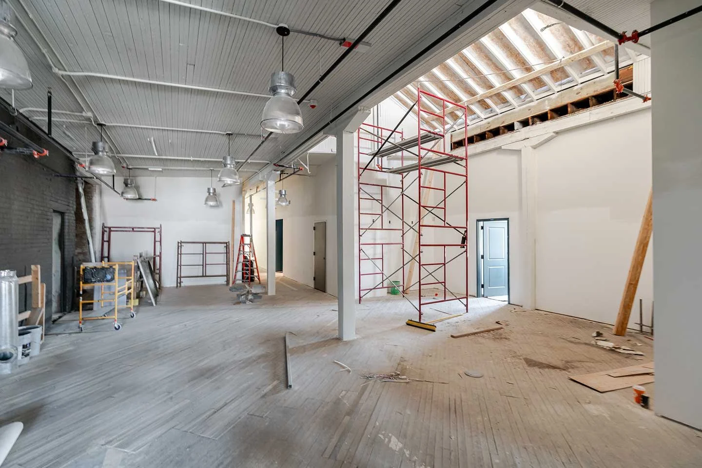3rd Floor atrium and elevator lobby