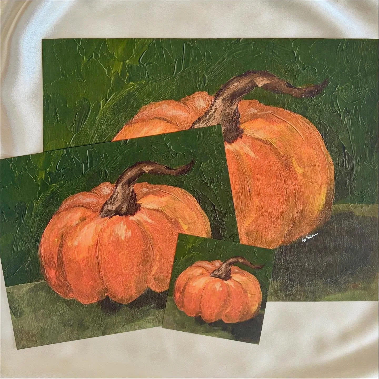 New artist and treasure artists will be at our Halloween mini Pop Up at @millcreekpublicmarket 

Come see @bluehoneybeegallery 

Never to late to start collecting oringainl local art! 

JeniBee Halloween Pop-Up
October 23rd - 25th 
Thursday, 10/23 5p
